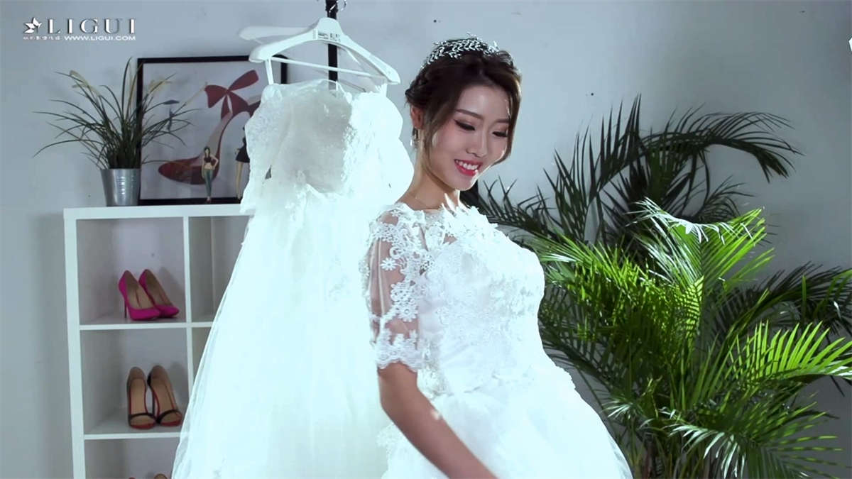 Ligui丽柜视频 2019.11.27 欲惑婚纱 钟情-日更街拍