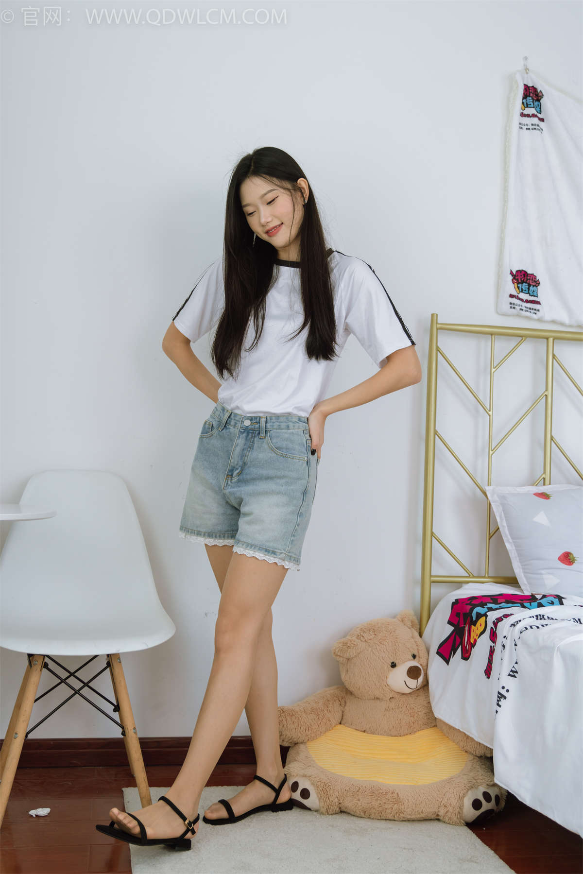 物恋传媒 NO.1959 小竹-微笑天使-日更街拍