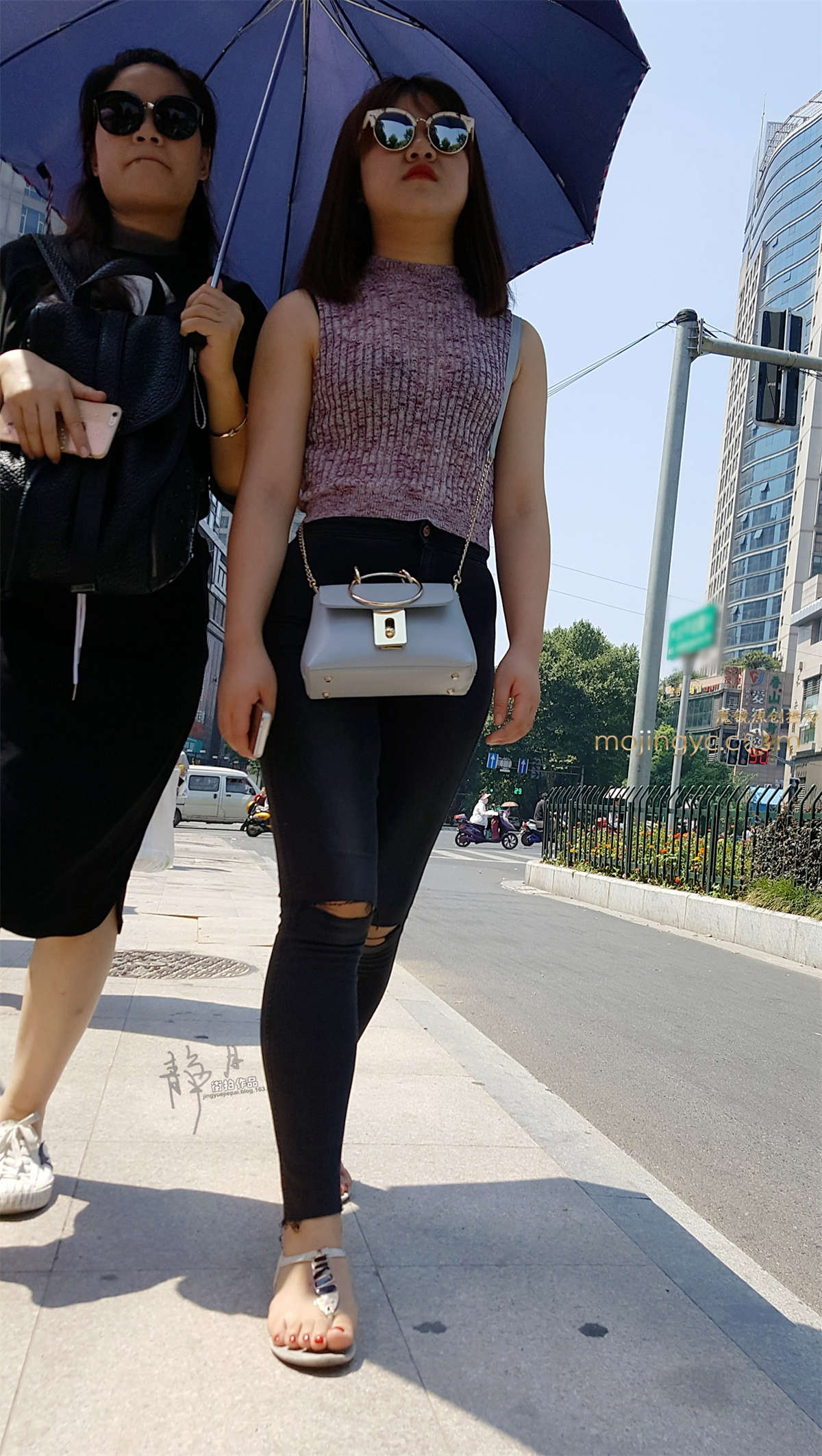 【静月街拍】手机拍摄-墨镜丰妹-（10P）-日更街拍