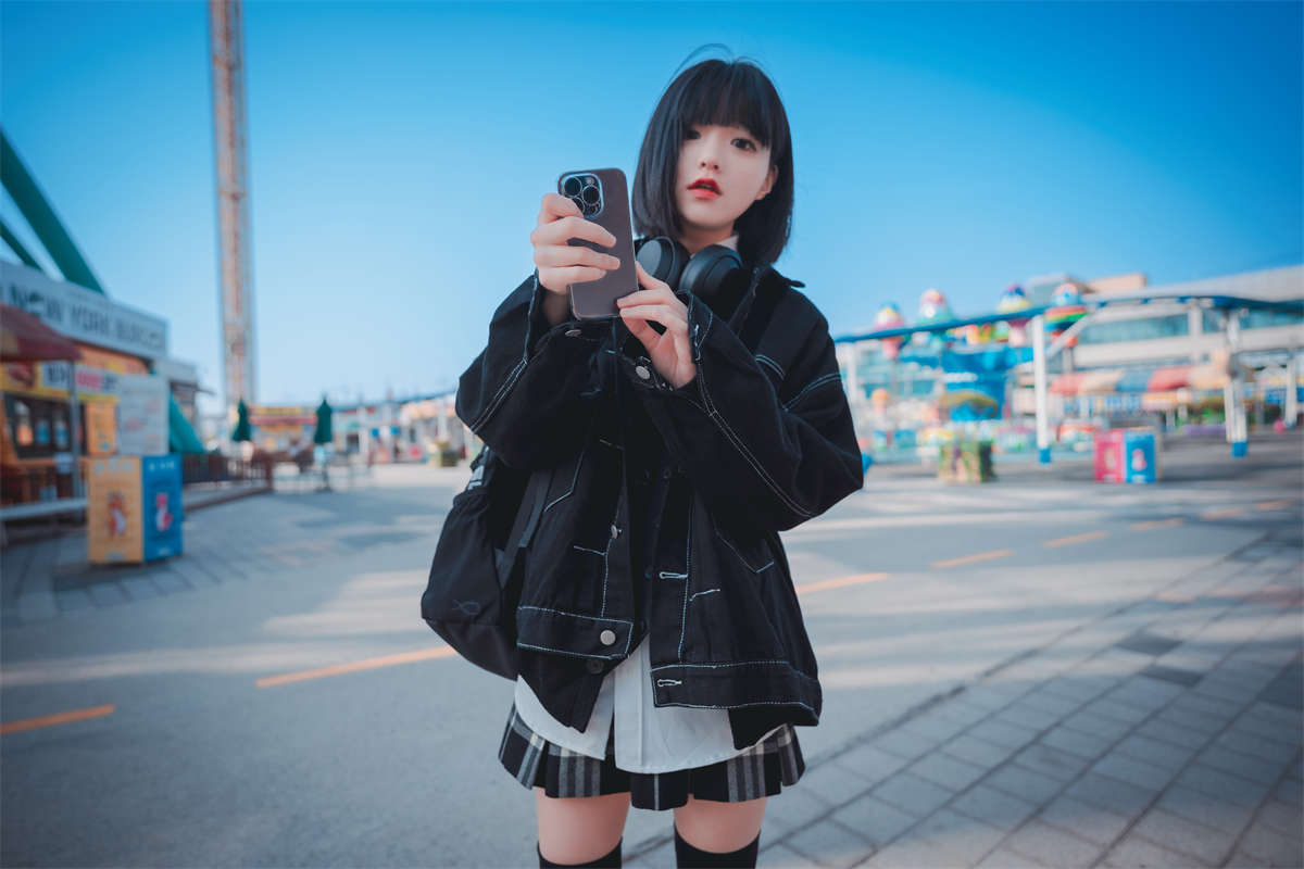 [DJAWA] Jenny – Theme Park Girl Jenny-日更街拍