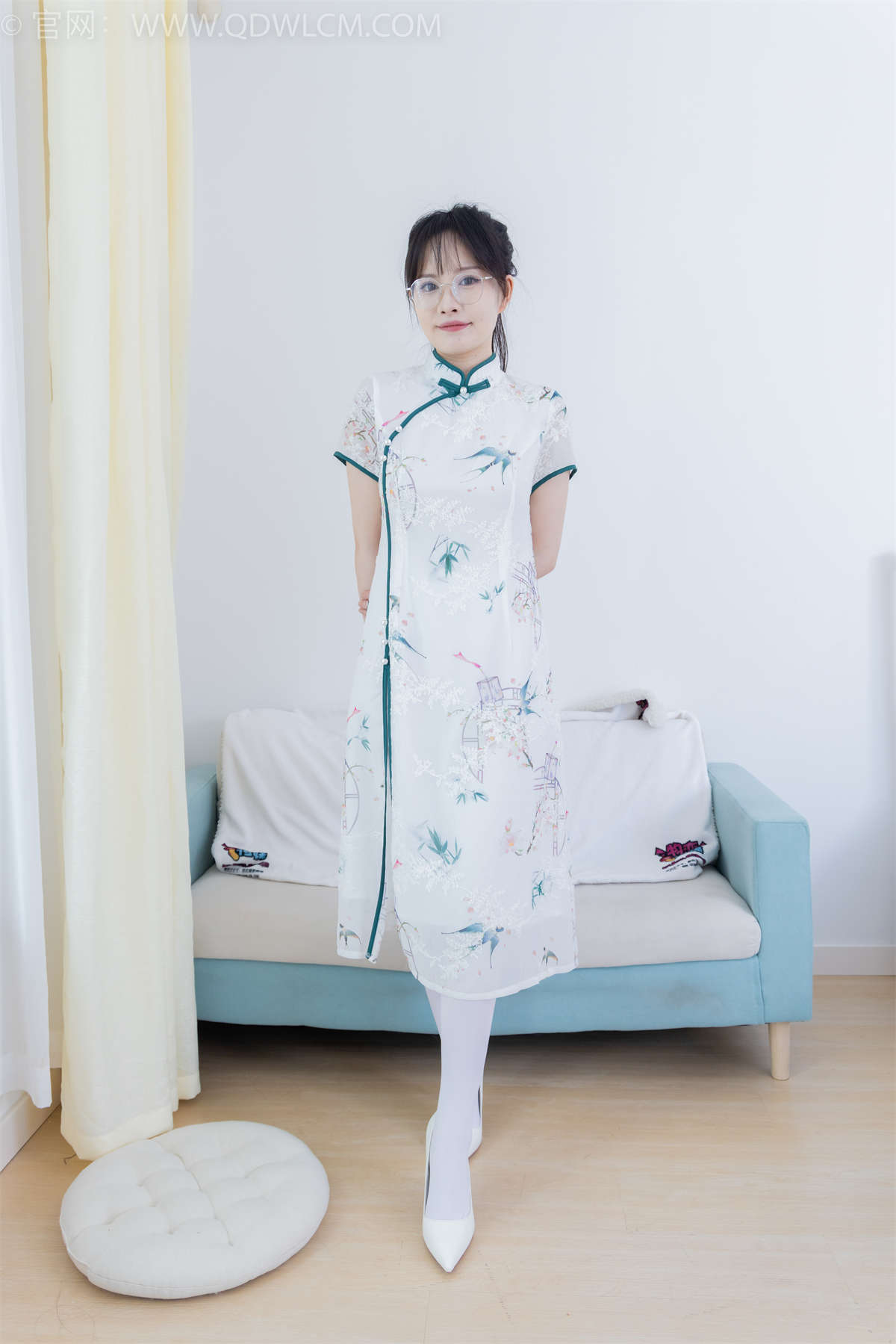 图片[2]-物恋传媒 NO.1960 小酒-断桥残雪-日更街拍