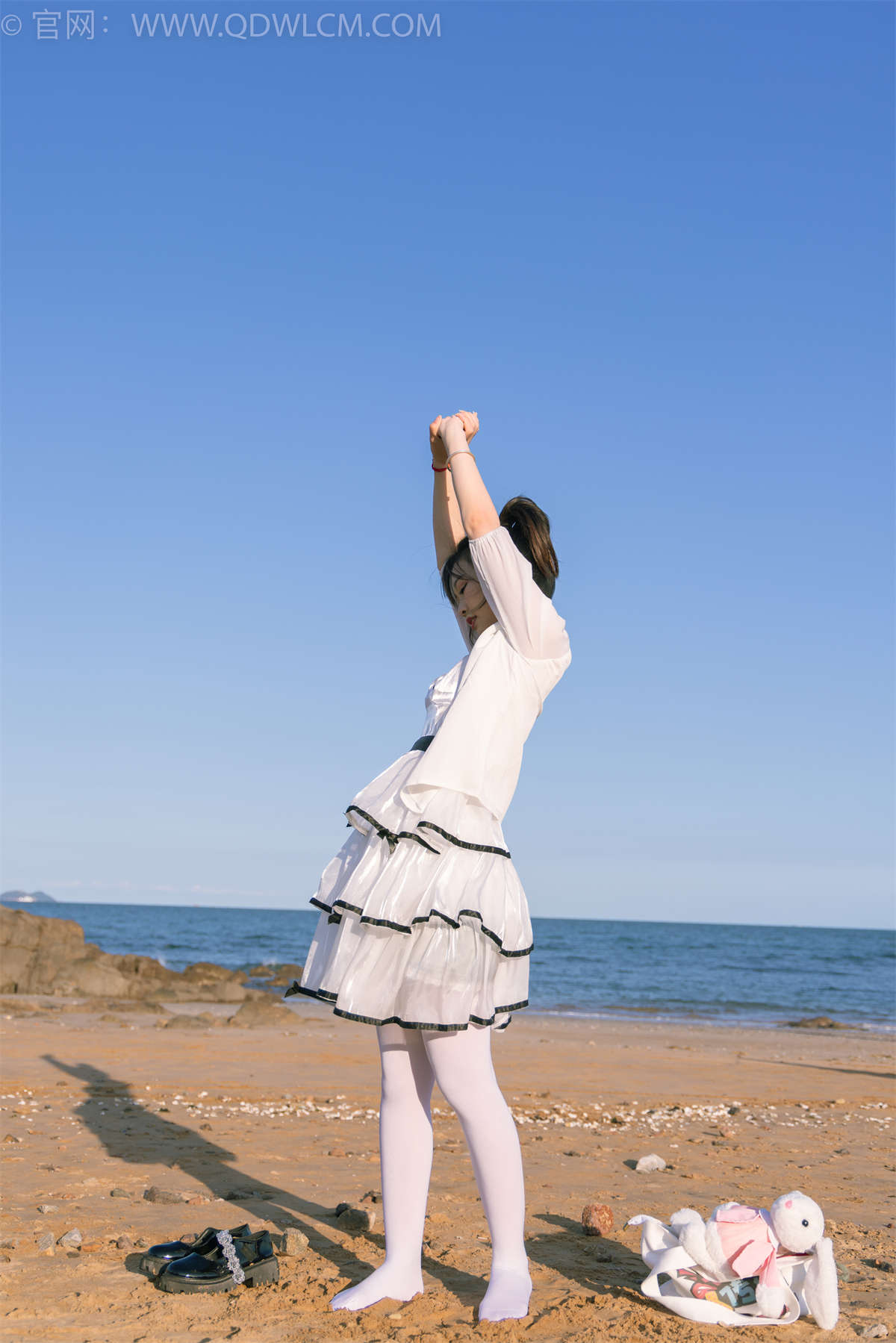 物恋传媒 NO.1828 挽挽-海上月-日更街拍