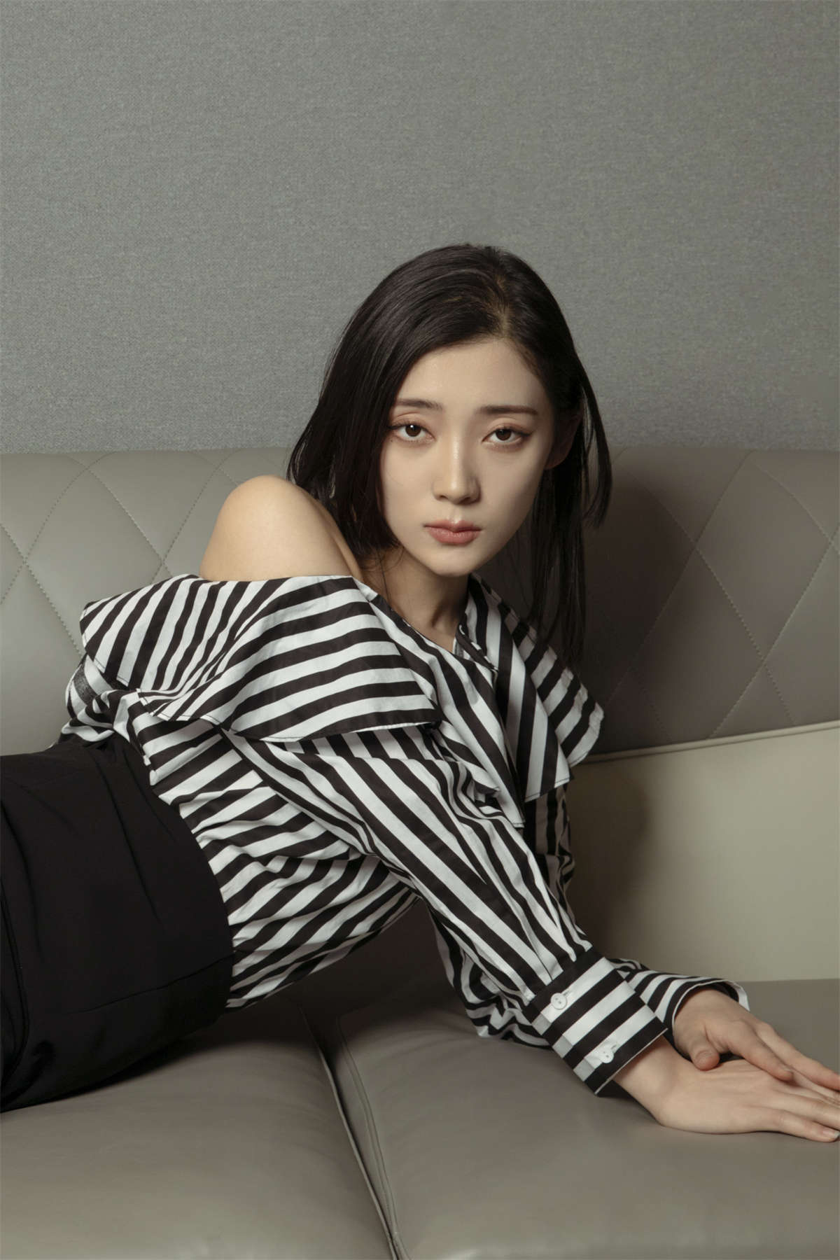 YITUYU艺图语 2023.06.06 STRIPES YFALA-日更街拍