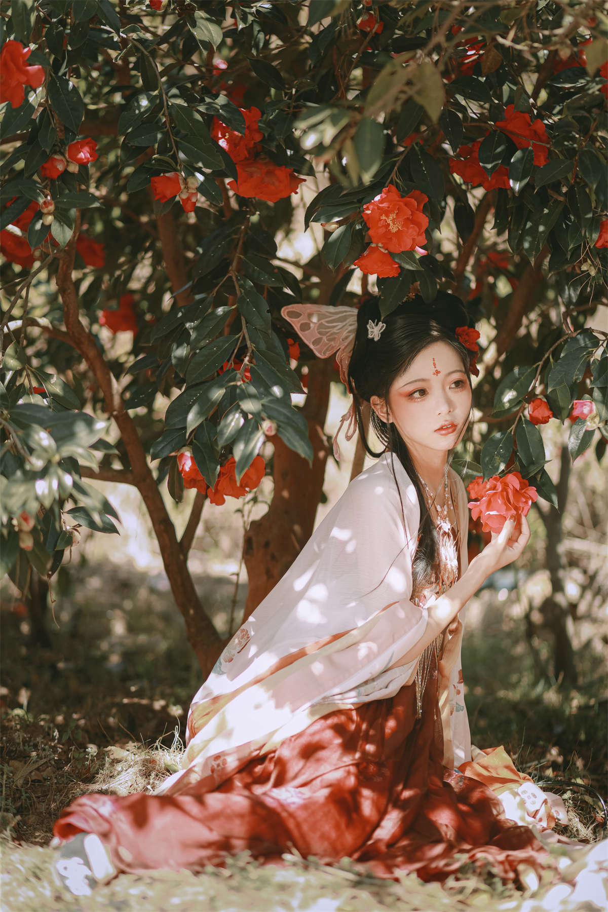 YITUYU艺图语 2022.06.26 山茶花神 芍药_Y-日更街拍