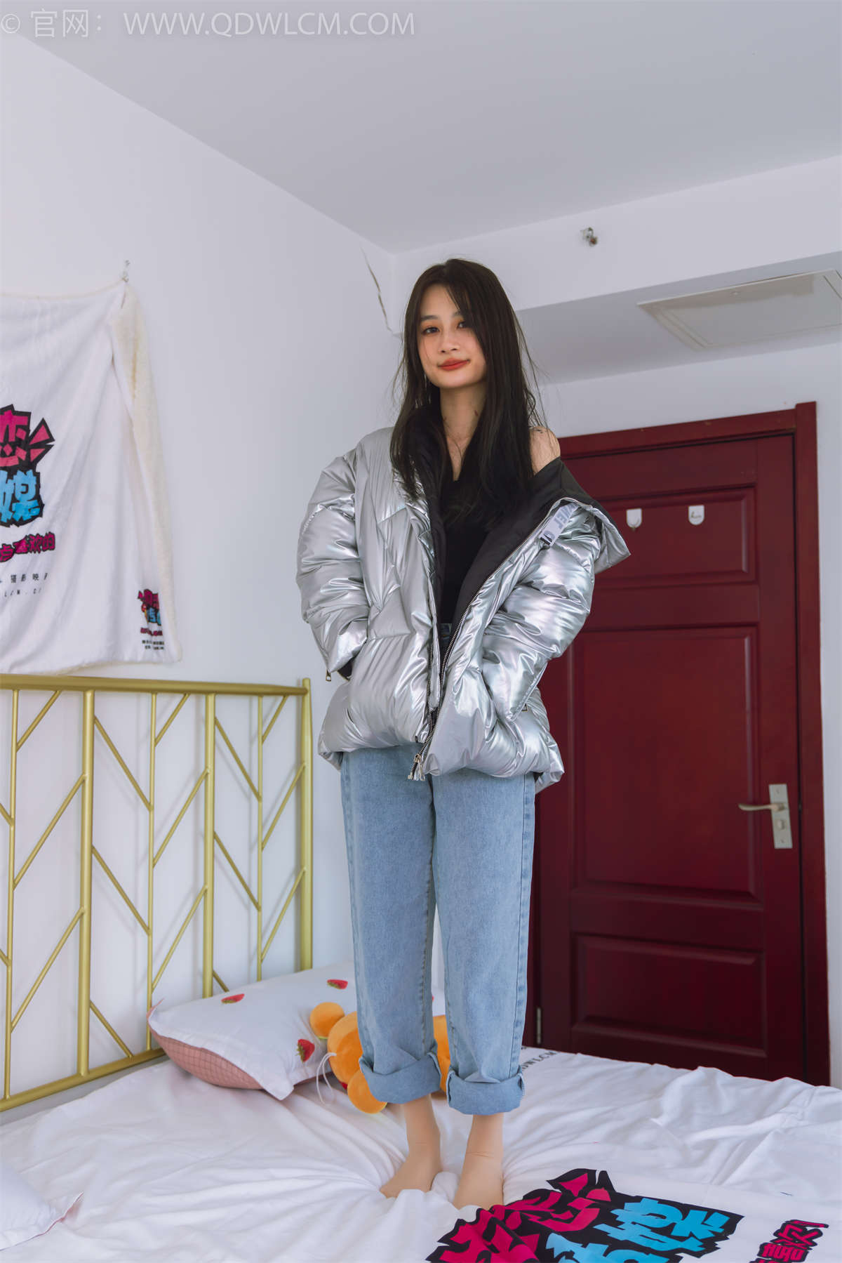 物恋传媒 NO.1830 卿卿-心有猛虎-日更街拍