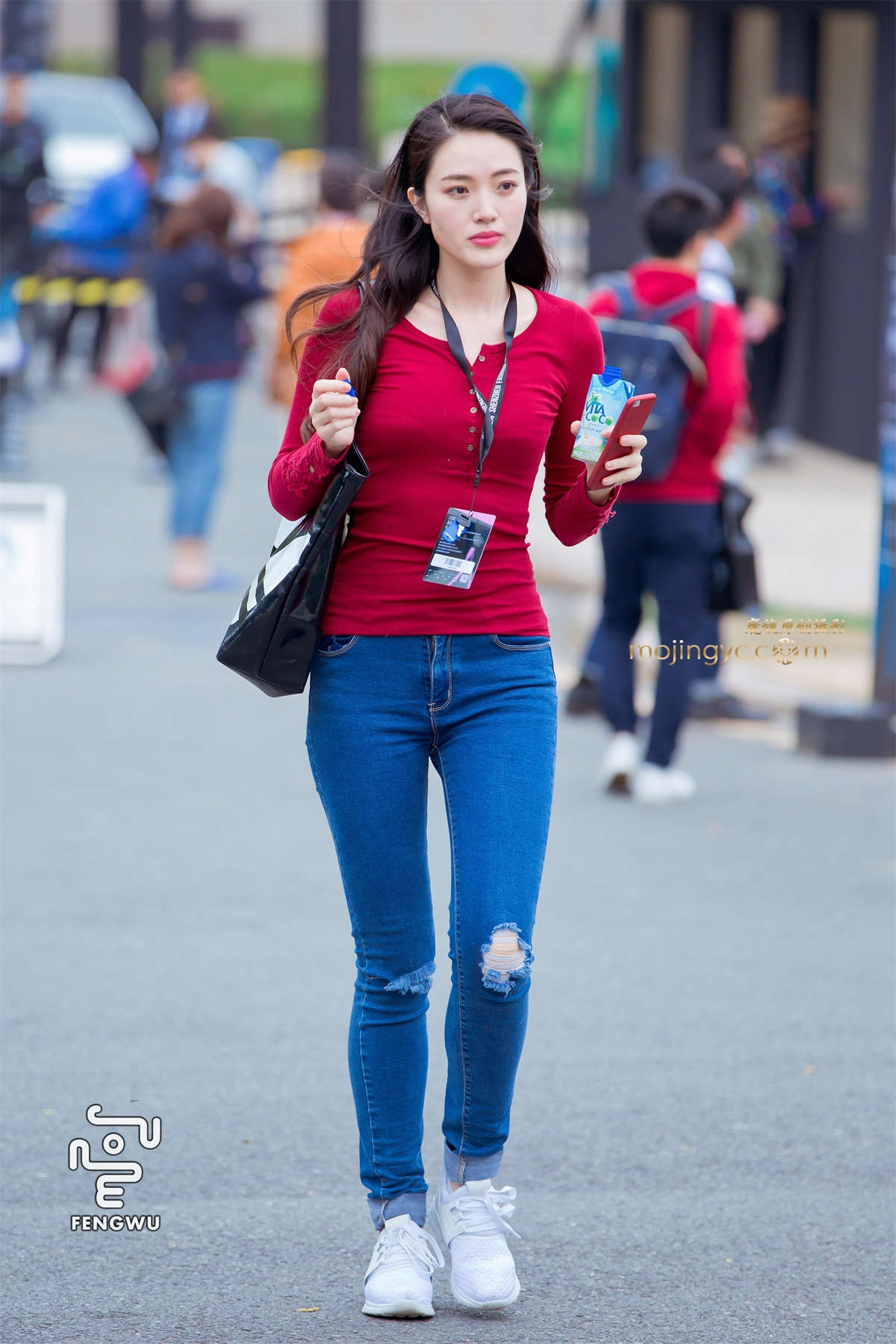 图片[2]-紧身牛仔裤，运动鞋（9）-日更街拍