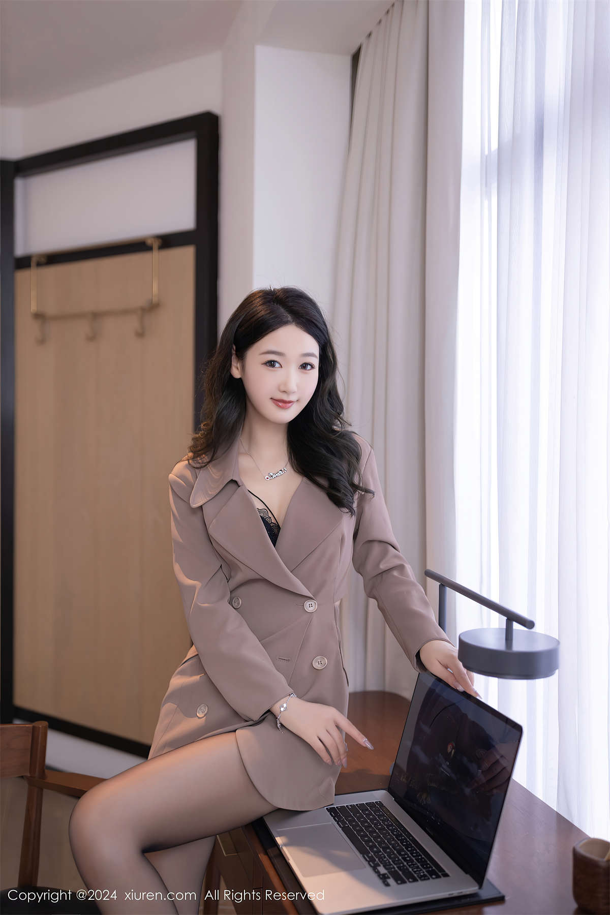 图片[2]-Xiuren秀人网 2024.07.08 NO.8824 唐安琪-日更街拍