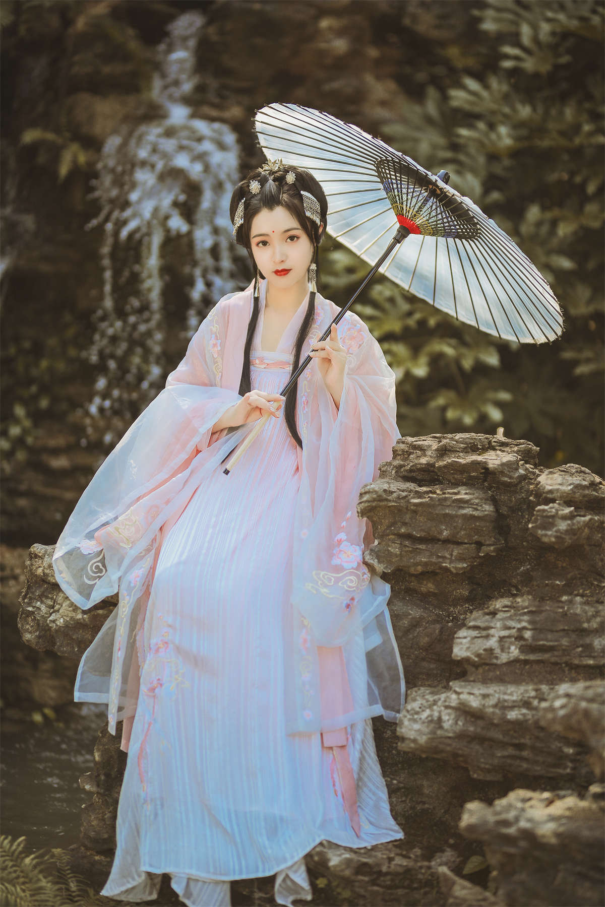 图片[2]-YITUYU艺图语 2021.09.01 吟花酿 佚名-日更街拍