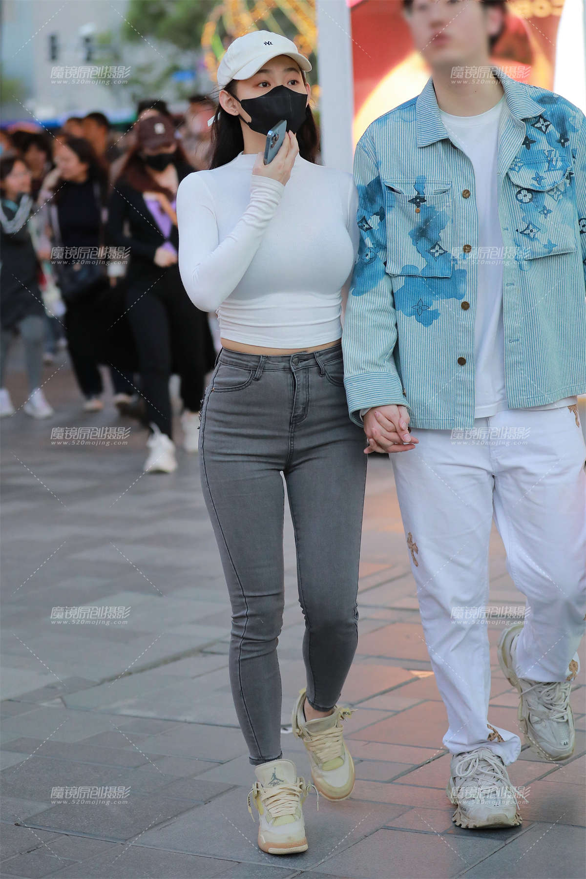 【玻璃街拍】双心牛仔裤-日更街拍