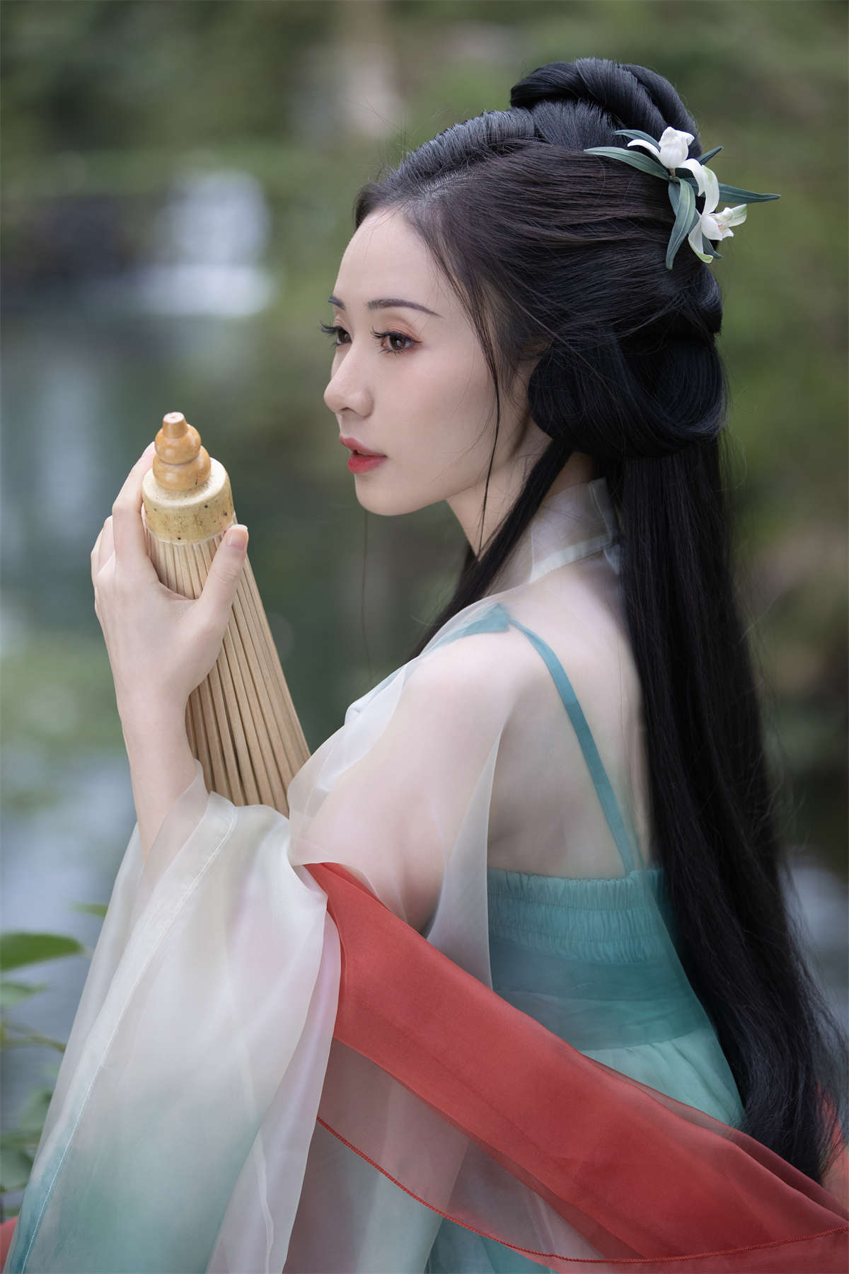 YITUYU艺图语 2023.05.07 泛舟人 疏影-日更街拍