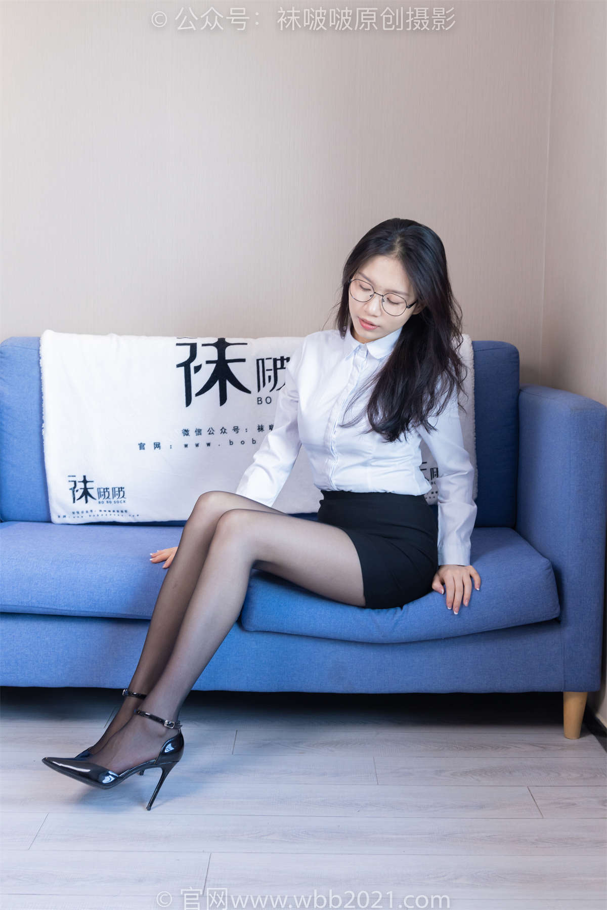 图片[2]-袜啵啵 No.300 芝士-高跟鞋、黑丝（脚尖加固款）、ol风 花絮版-日更街拍