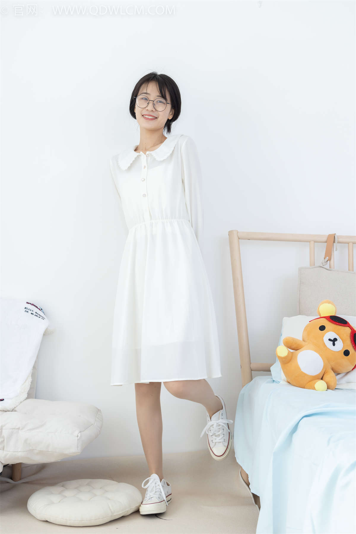 图片[2]-物恋传媒 NO.1754 菜菜-万籁俱静-日更街拍