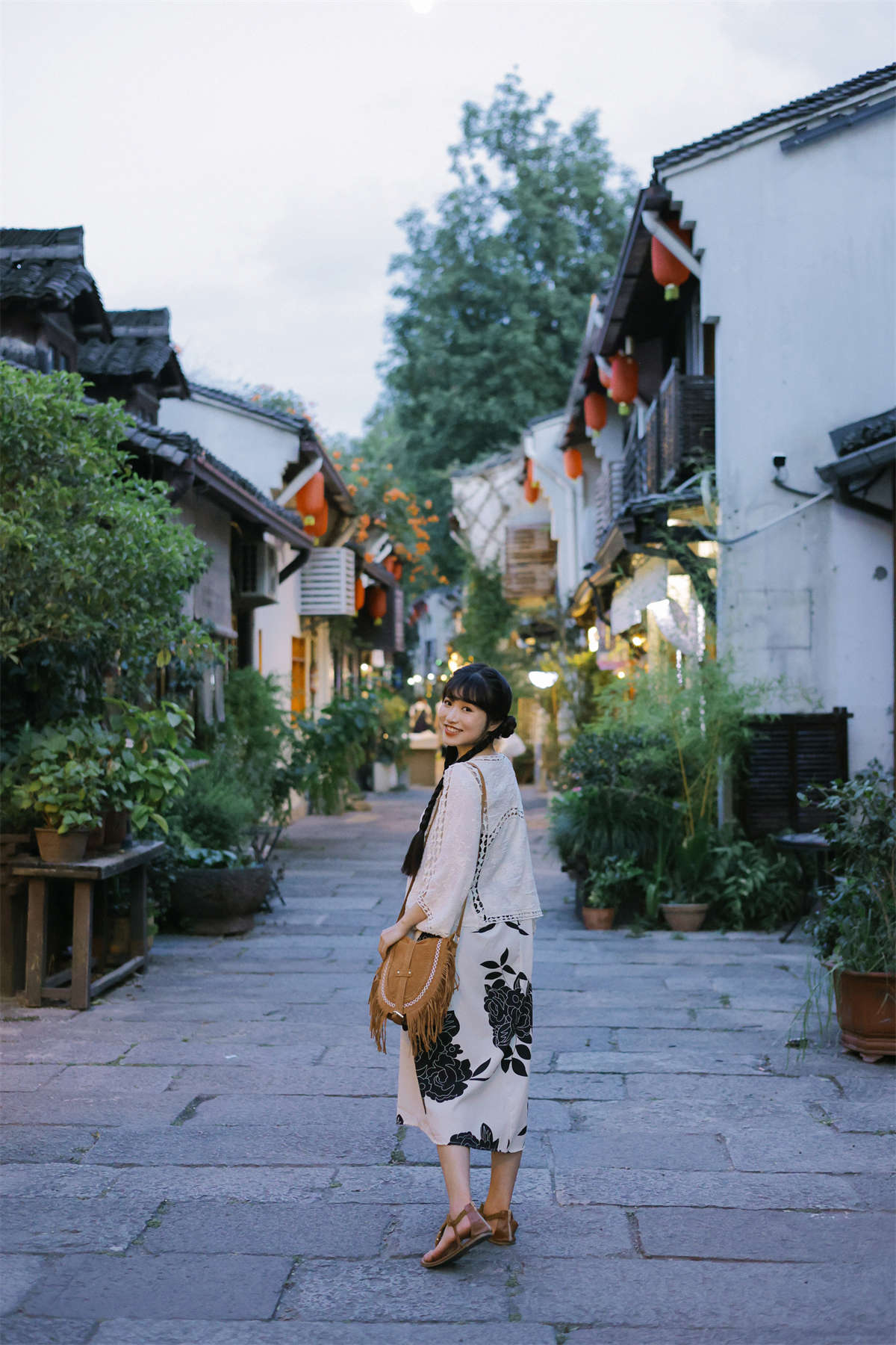 YITUYU艺图语 2022.09.11 小河直街的慢时光 蓝胖子-插图1