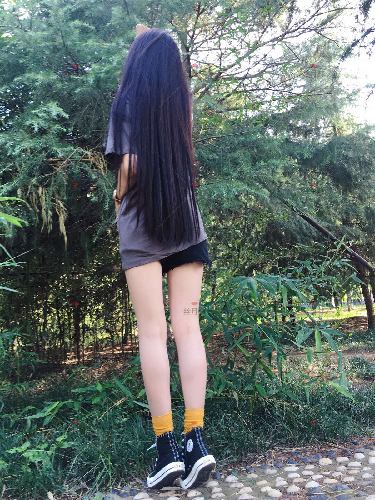 图片[2]-丝月神 011 堆堆袜肉丝匡威-日更街拍