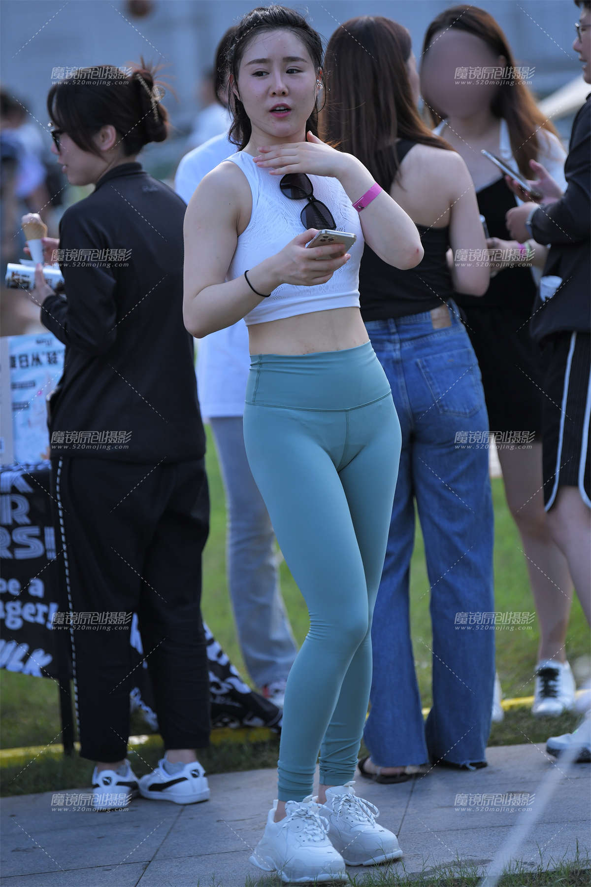 天气有点热-日更街拍