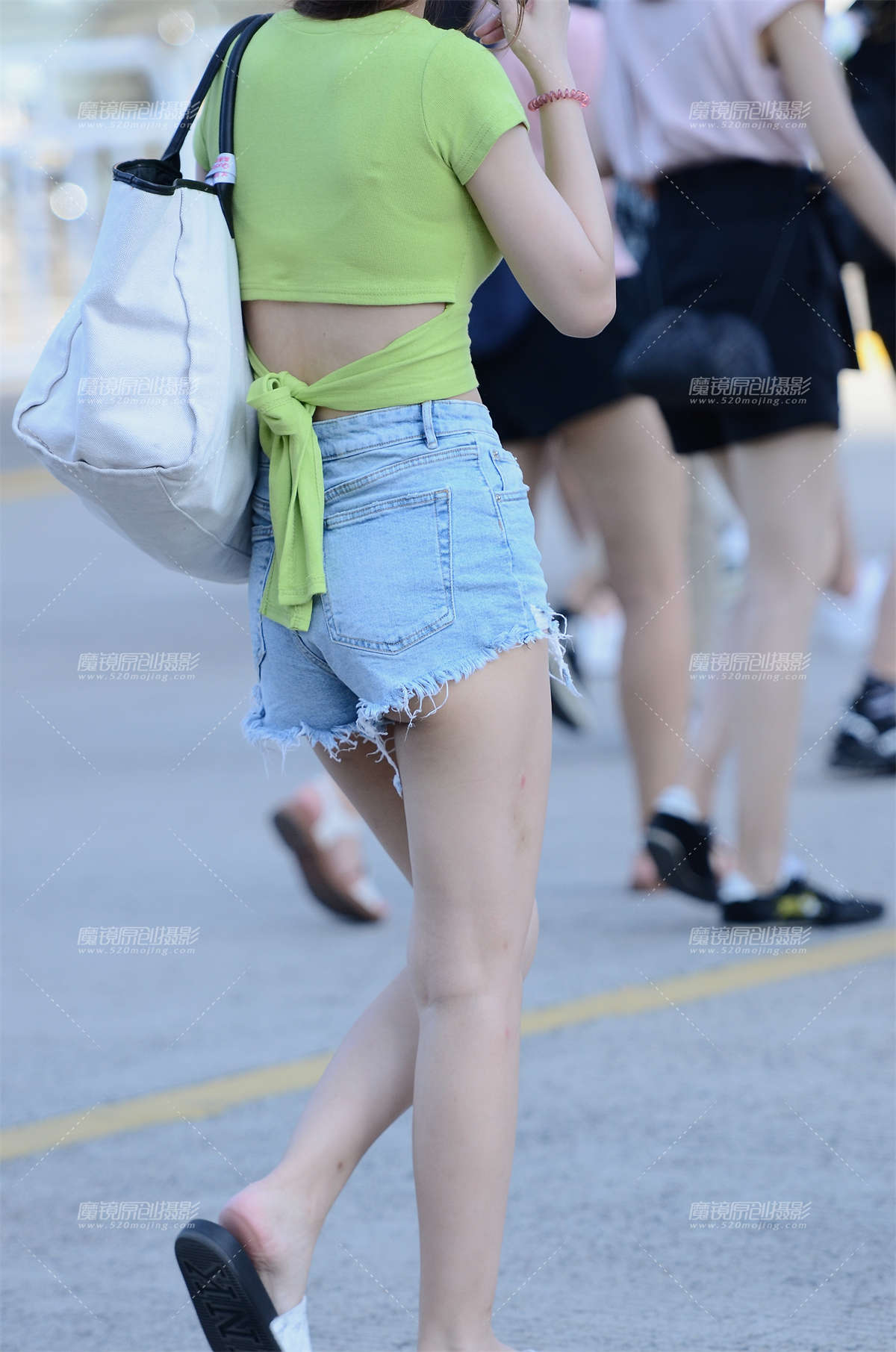 图片[2]-【神摄手赛贴】赶时间-日更街拍