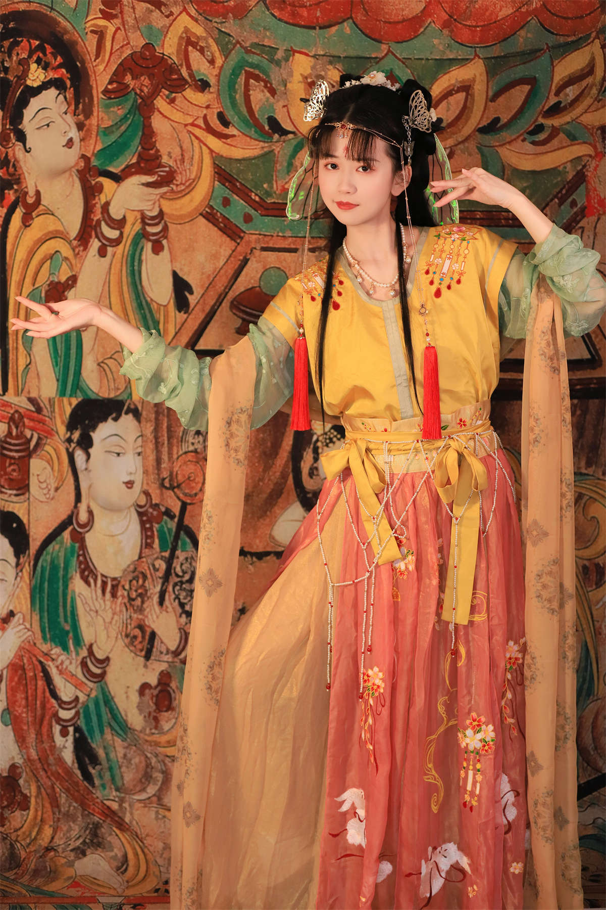 YITUYU艺图语 2023.09.30 敦煌 侧耳倾心听插图1