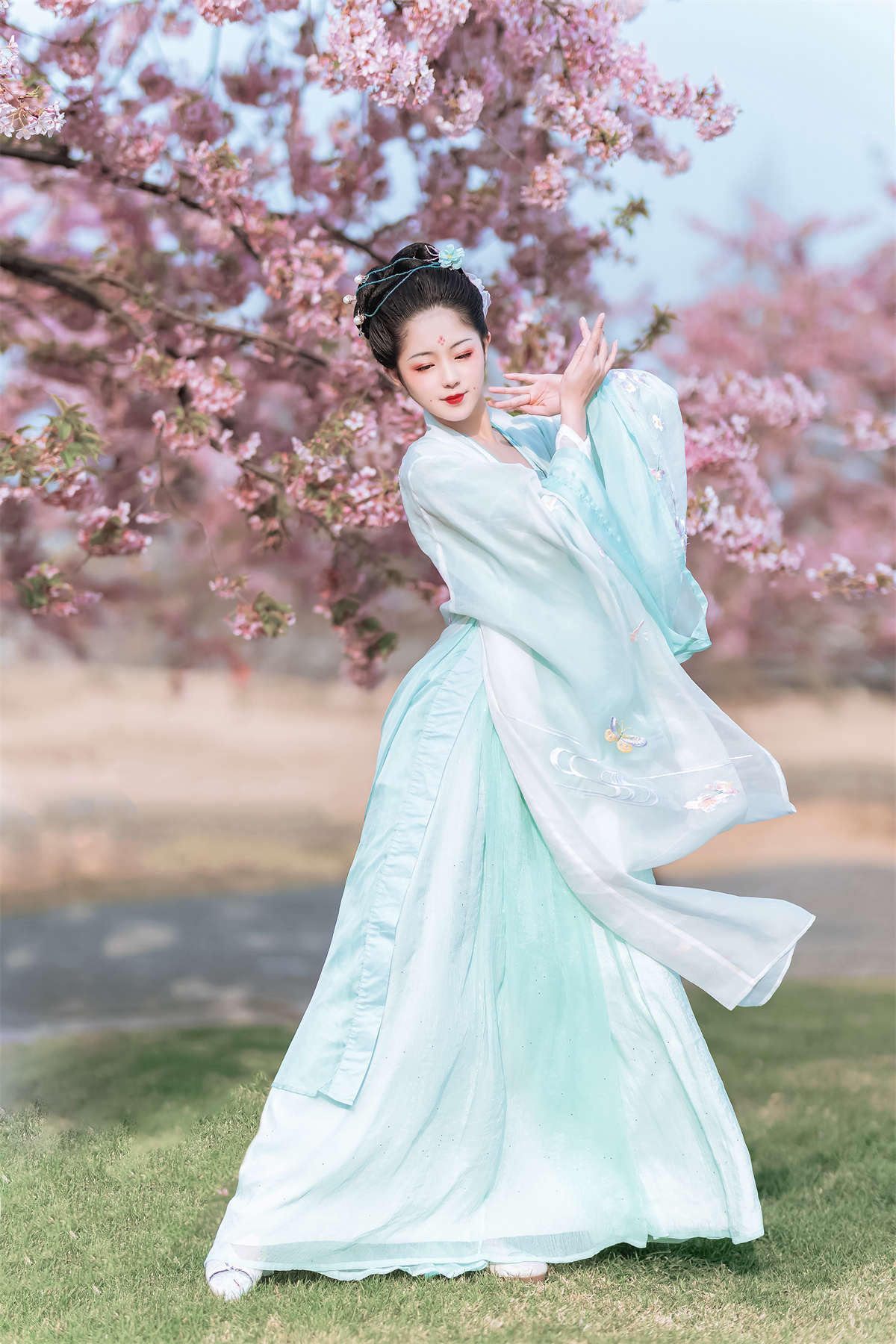 YITUYU艺图语 2022.06.27 樱花美人 蟋蟀呀-日更街拍