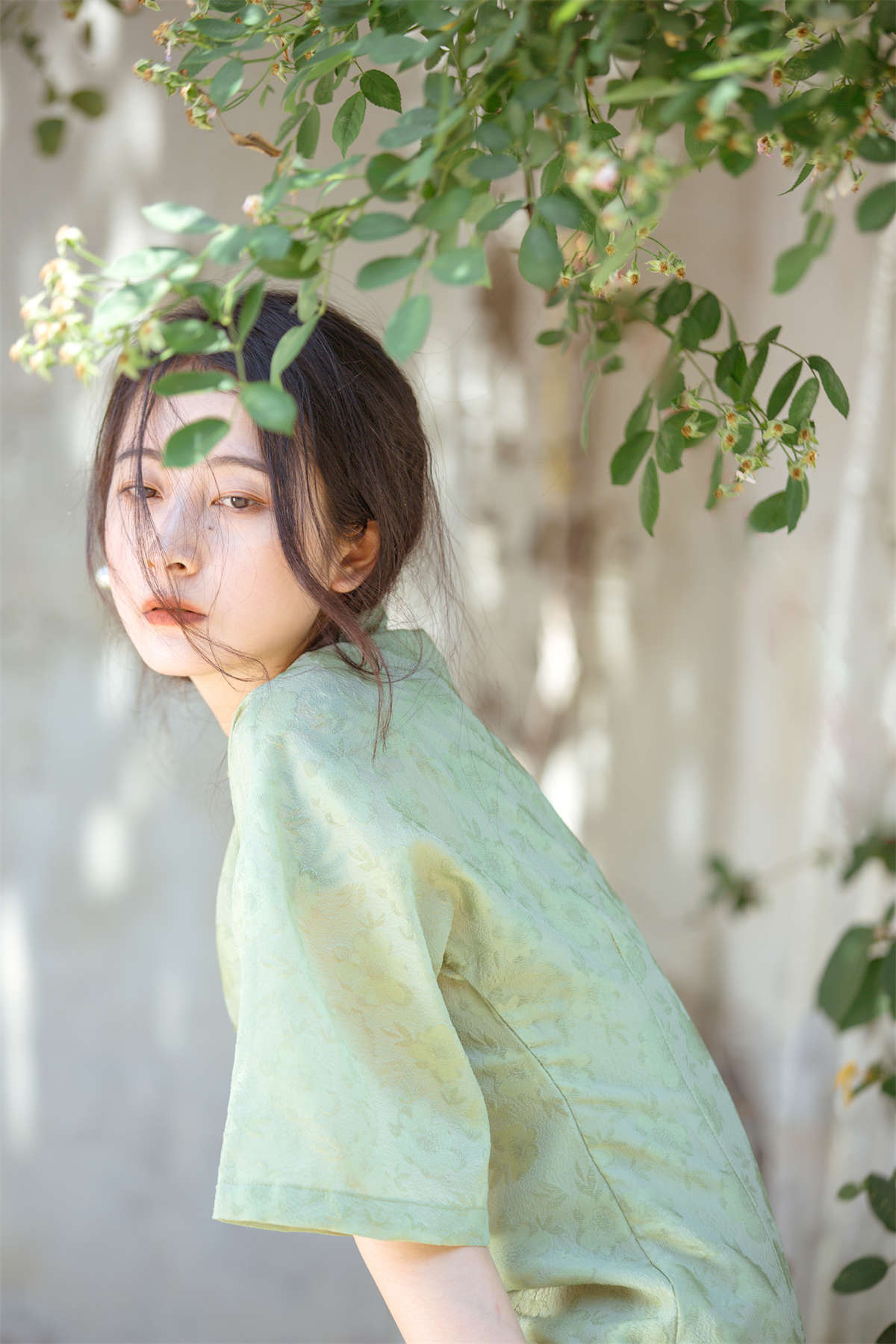 图片[2]-YITUYU艺图语 2022.06.27 总有人间一两风 五月的三花猫-日更街拍