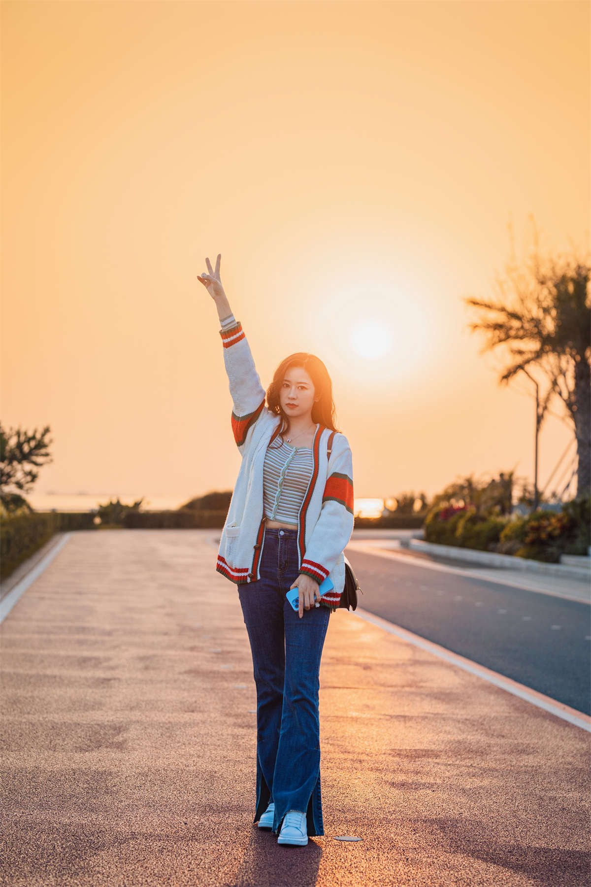 YITUYU艺图语 2023.02.02 夕阳下的城市滨海湾 溪溪插图1