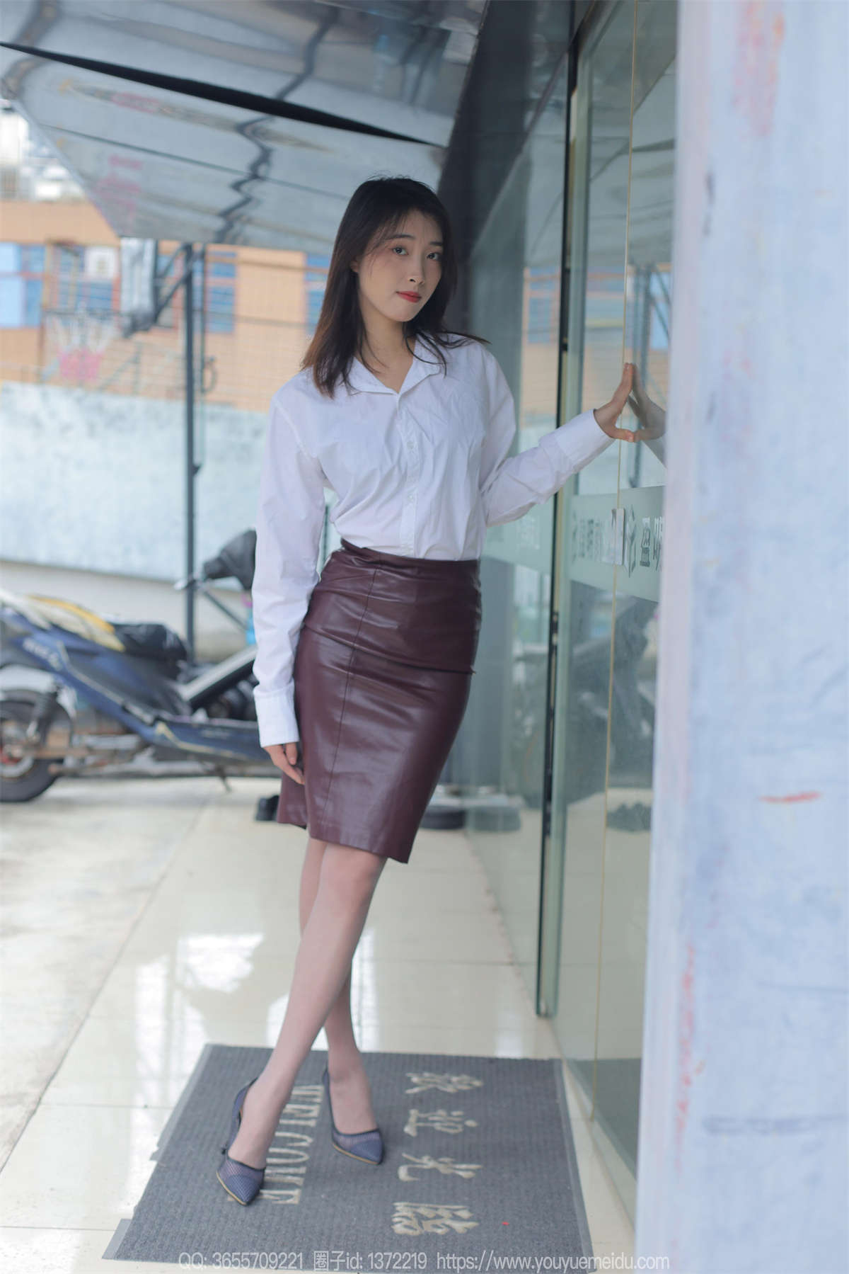 IESS异思趣向 2024.01.18 丝享家1641：小九 停车跟随-日更街拍