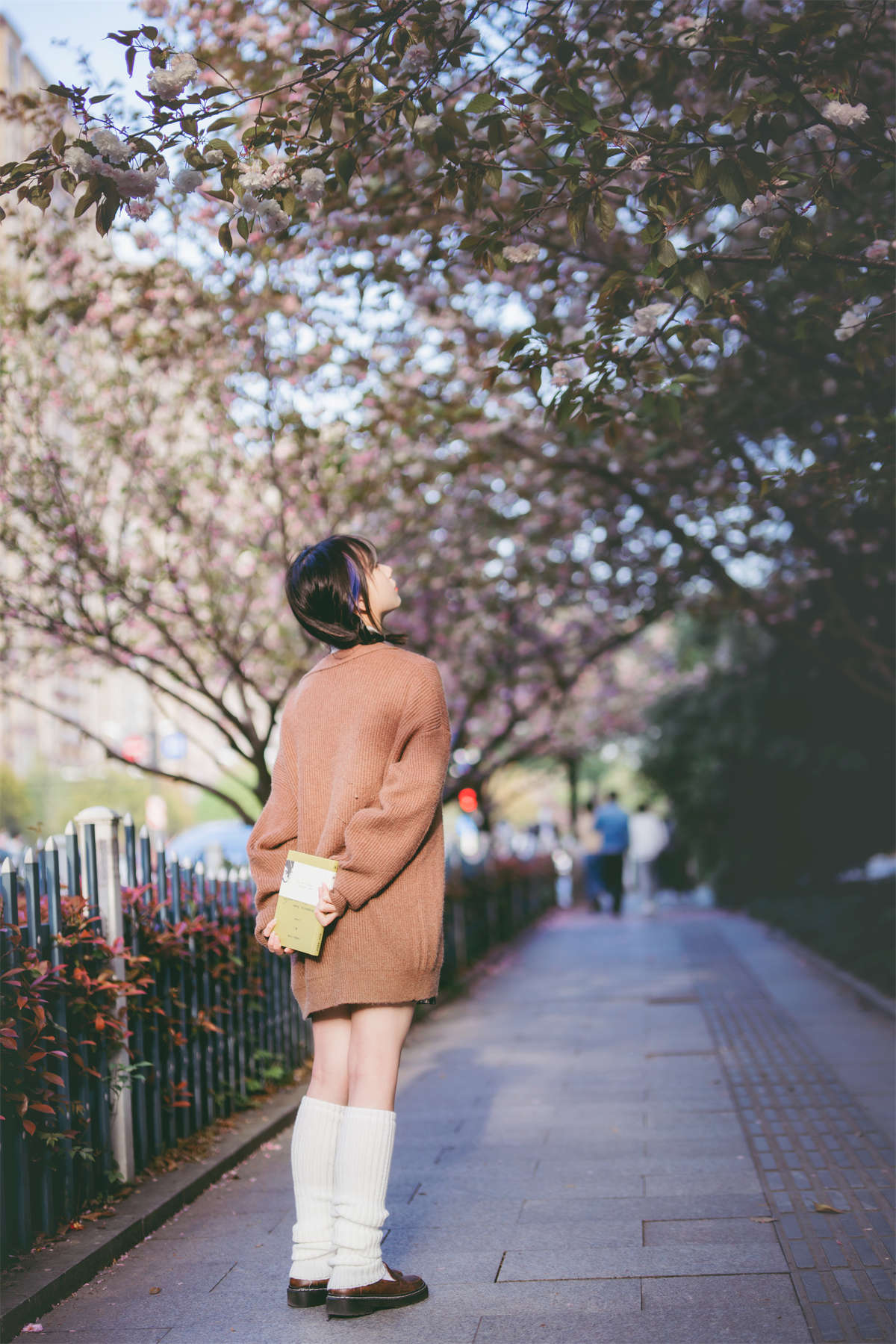 图片[2]-YITUYU艺图语 2022.06.24 想和你一起在四月吹春风 清青琴玖-日更街拍