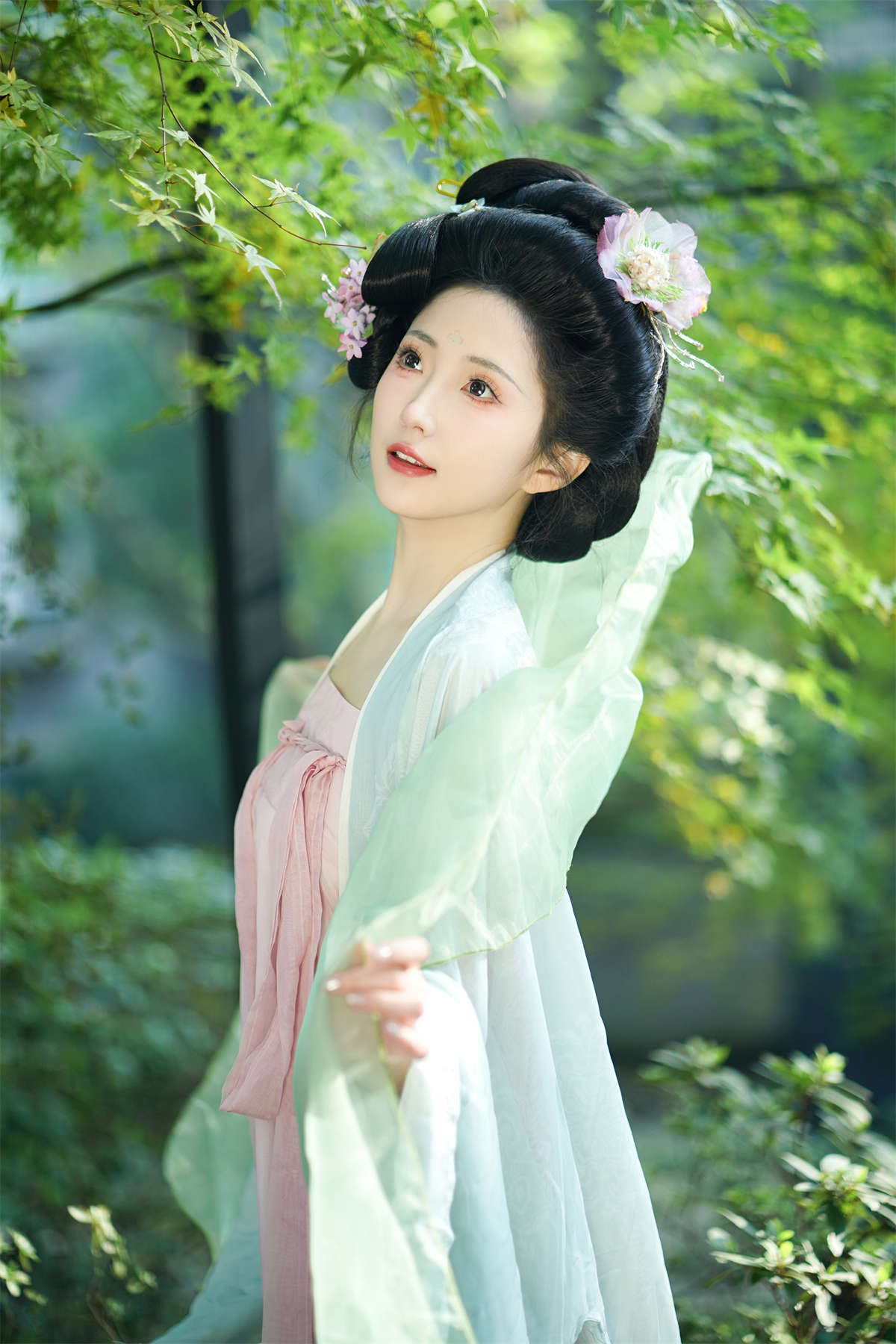 YITUYU艺图语 2025.03.15 绿芜 兔牙w-日更街拍