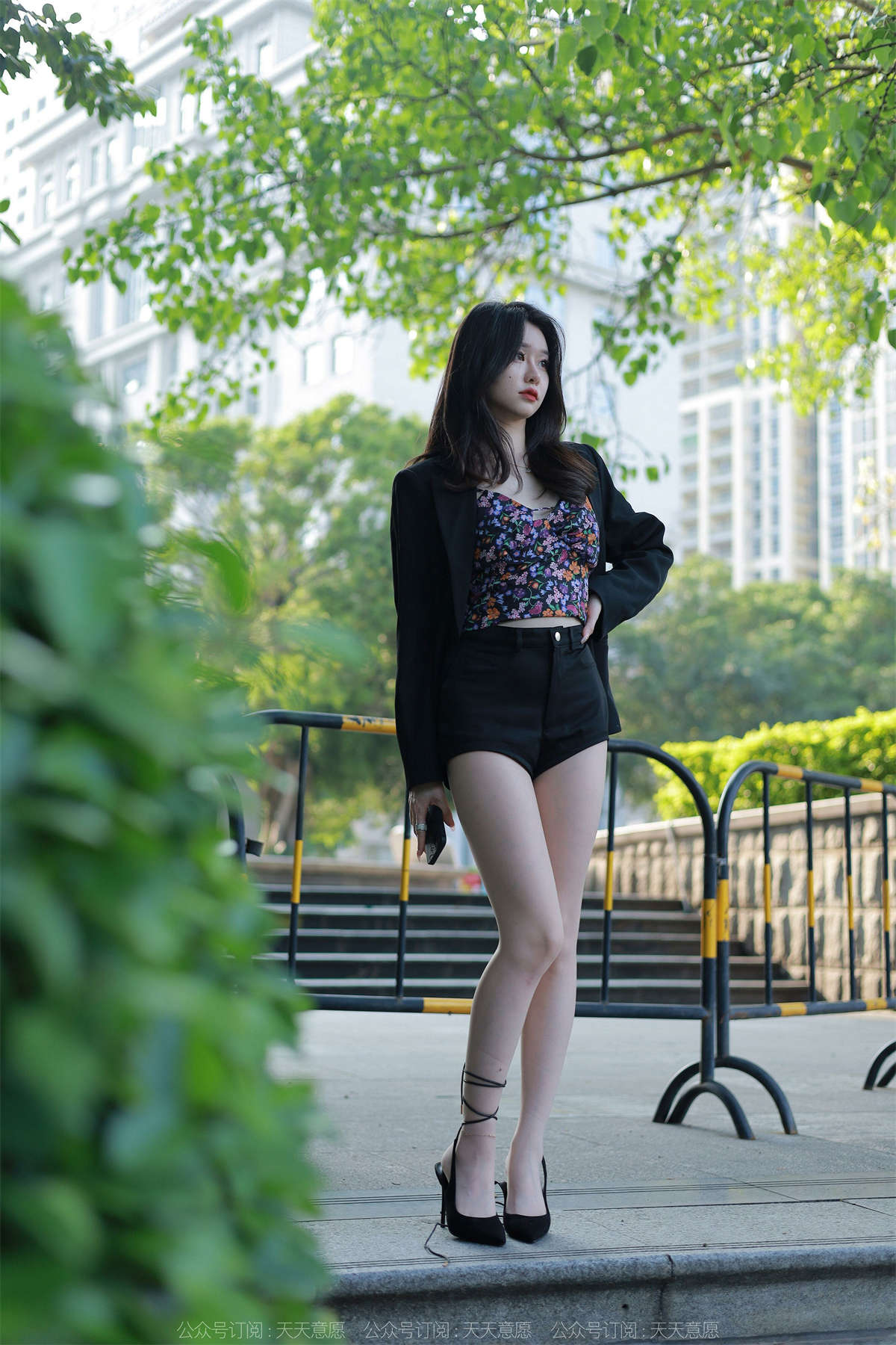 IESS异思趣向 2022.05.24 丝享家1097：佳爷 四月特辑-日更街拍