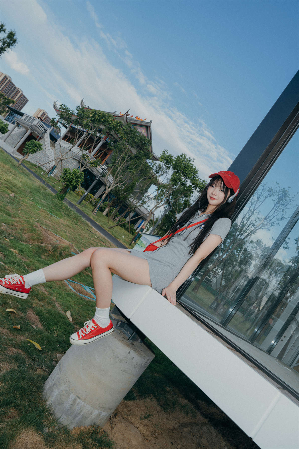 YITUYU艺图语 2023.05.09 玩一组最近很流行的闪光灯直闪 七七-日更街拍