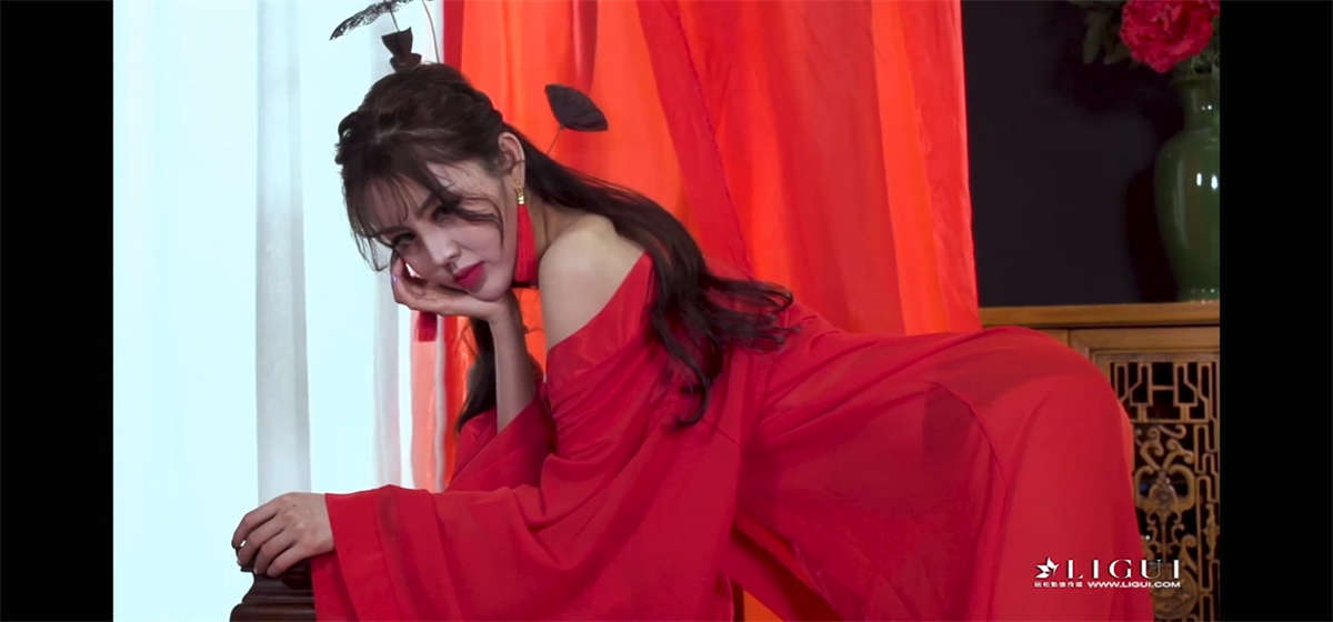 Ligui丽柜视频 2020.01.30 丝艺双绝 凉儿-日更街拍