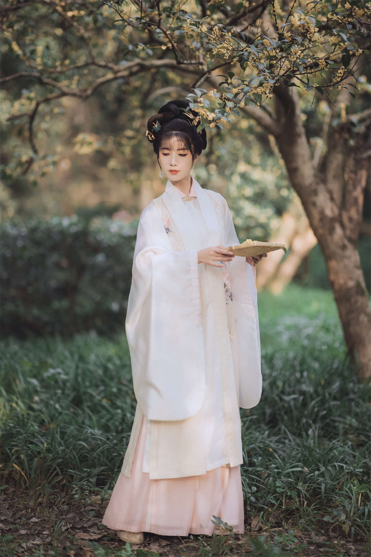 YITUYU艺图语 2021.11.22 桂花酿 一只阿梦崽-日更街拍