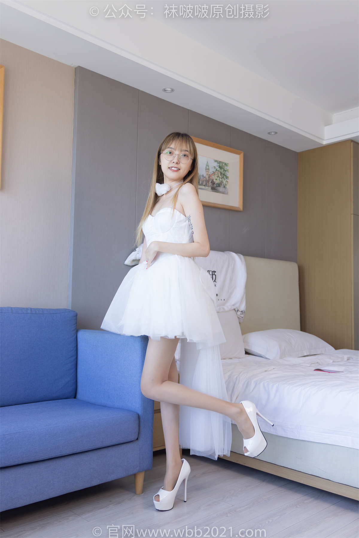 图片[2]-袜啵啵 No.277 稚予-高跟鞋、肉丝（脚尖微加固款）、裸足、婚纱小礼裙 花絮版-日更街拍