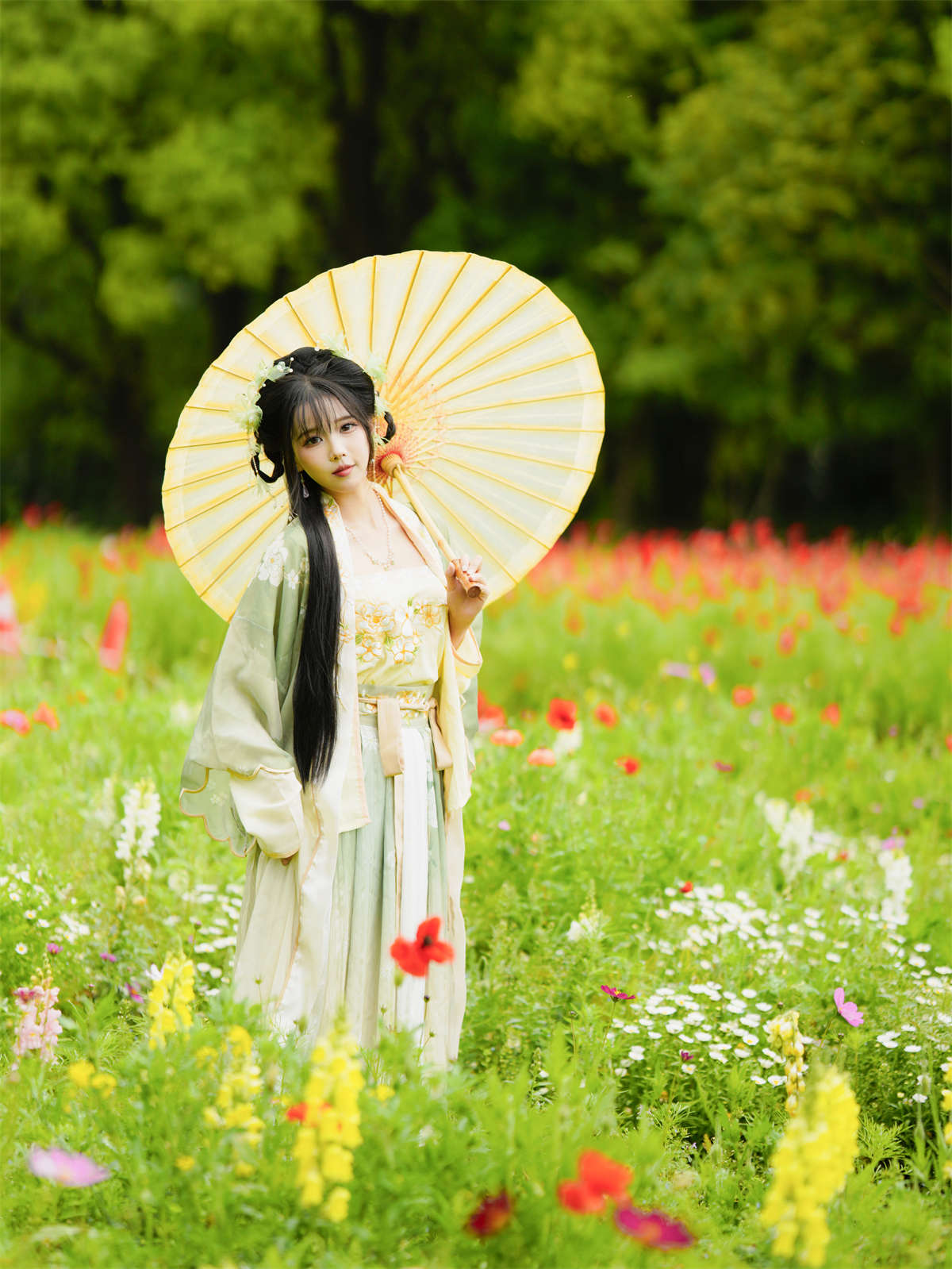 YITUYU艺图语 2024.07.04 花间仙子 失落漫地球-日更街拍