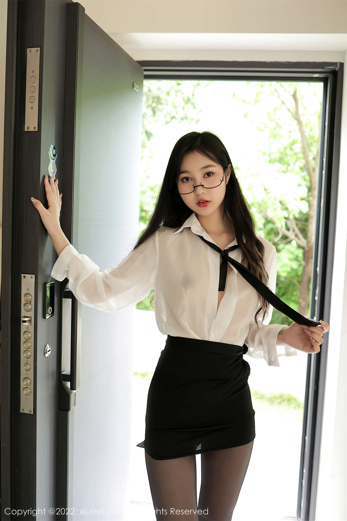 Xiuren秀人网 2022.06.08 NO.5117 谢晚晚-日更街拍