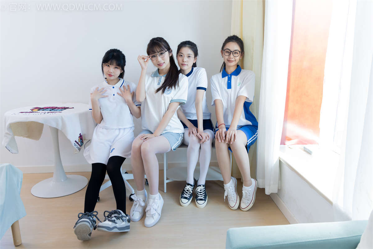 图片[2]-物恋传媒 NO.2243 茯苓&岚岚&泡泡&米米-新春快乐-日更街拍