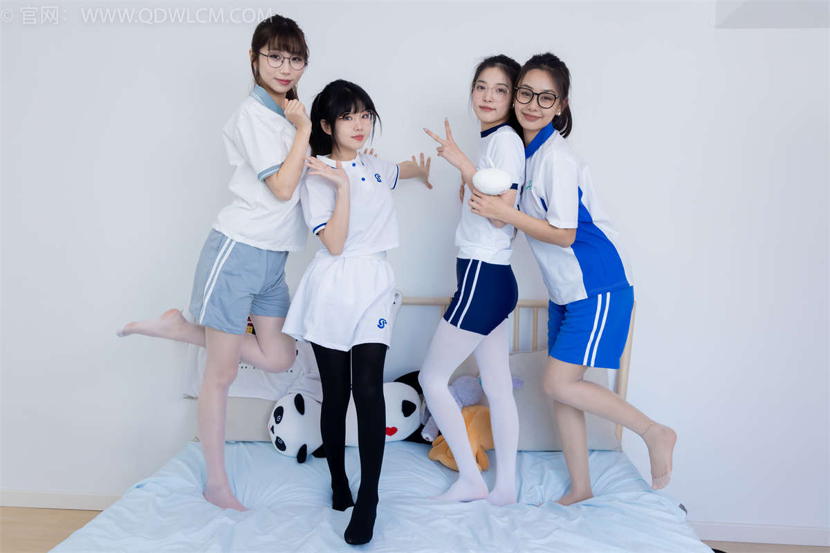 物恋传媒 NO.2243 茯苓&岚岚&泡泡&米米-新春快乐-日更街拍