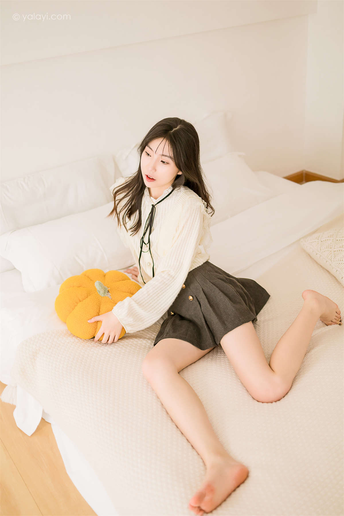 图片[2]-YALAYI雅拉伊2022.12.05 NO.990 大幸福 小乔-日更街拍