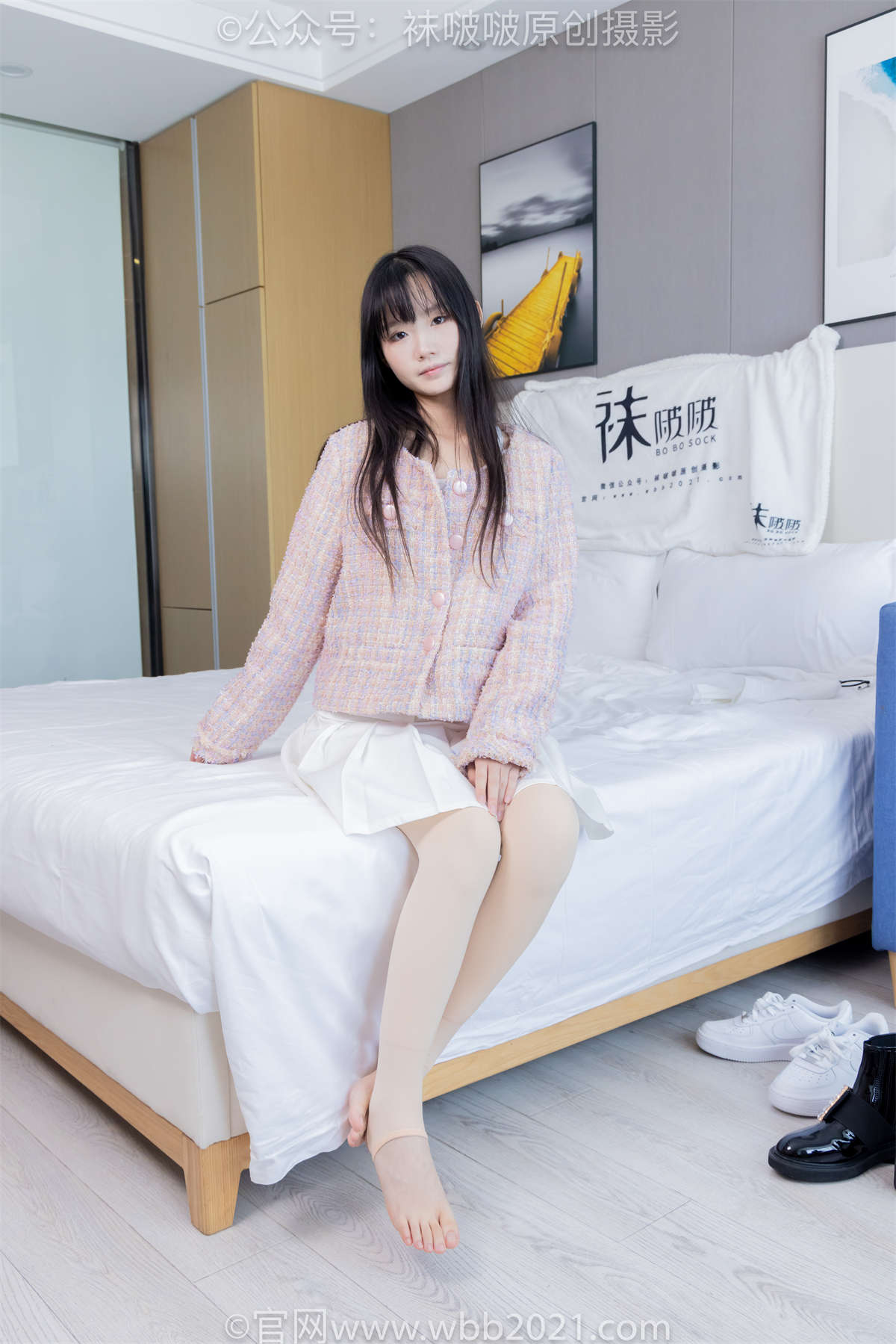 袜啵啵 No.438 甜甜圈-皮鞋、板鞋、白棉袜、黑色踩脚袜、肉色踩脚袜 花絮版-日更街拍