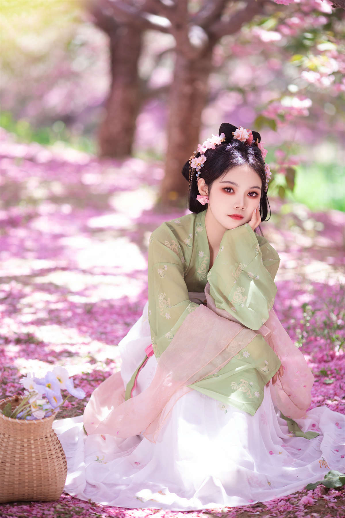 YITUYU艺图语 2024.07.12 落樱 婉仪插图1