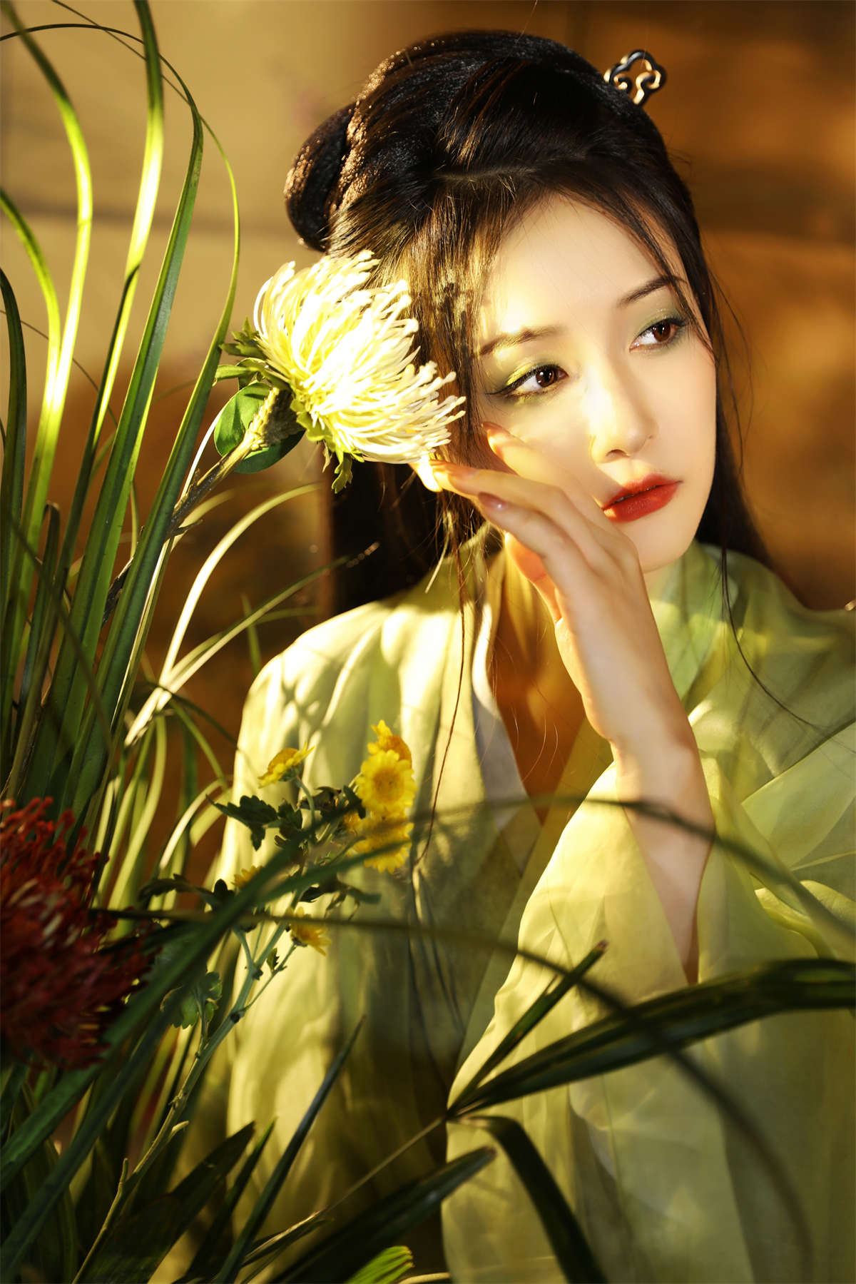 YITUYU艺图语 2022.10.05 风草美人 不及丿-日更街拍