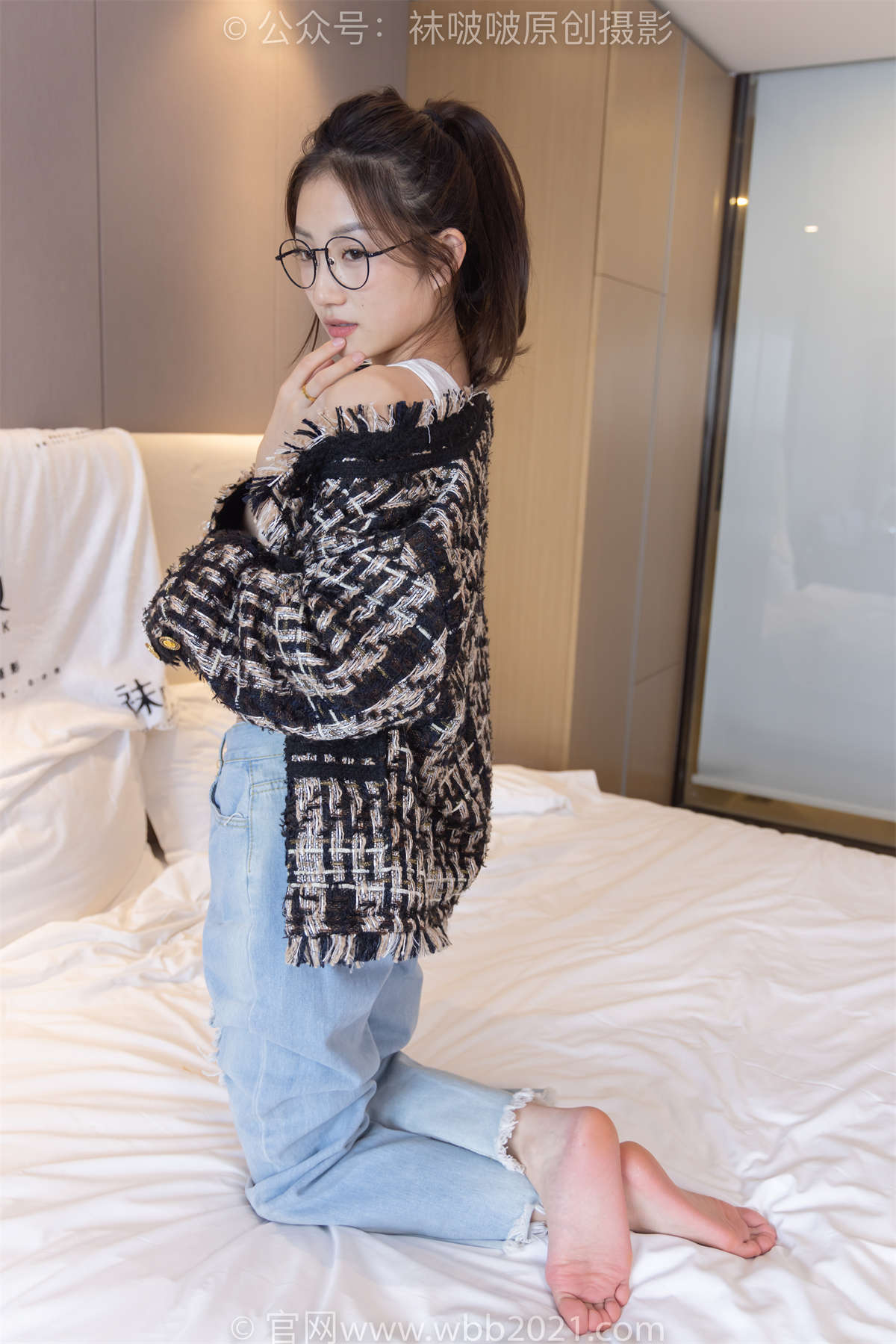 图片[2]-袜啵啵 No.237 小沫-高跟鞋、皮鞋、肉丝（脚尖微加固款）、裸足、裤里丝 花絮版-日更街拍