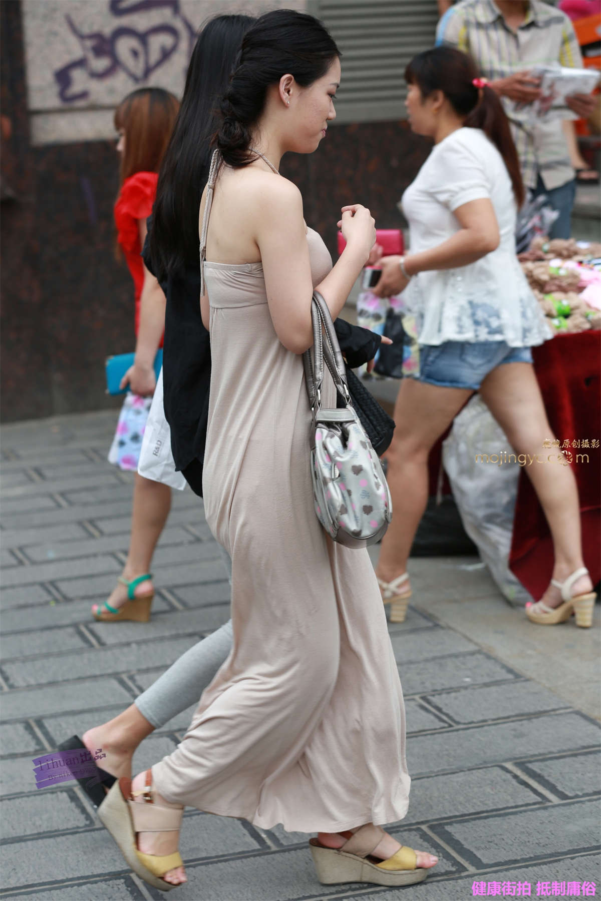 李欢原创-米色一步裙（16P）-日更街拍