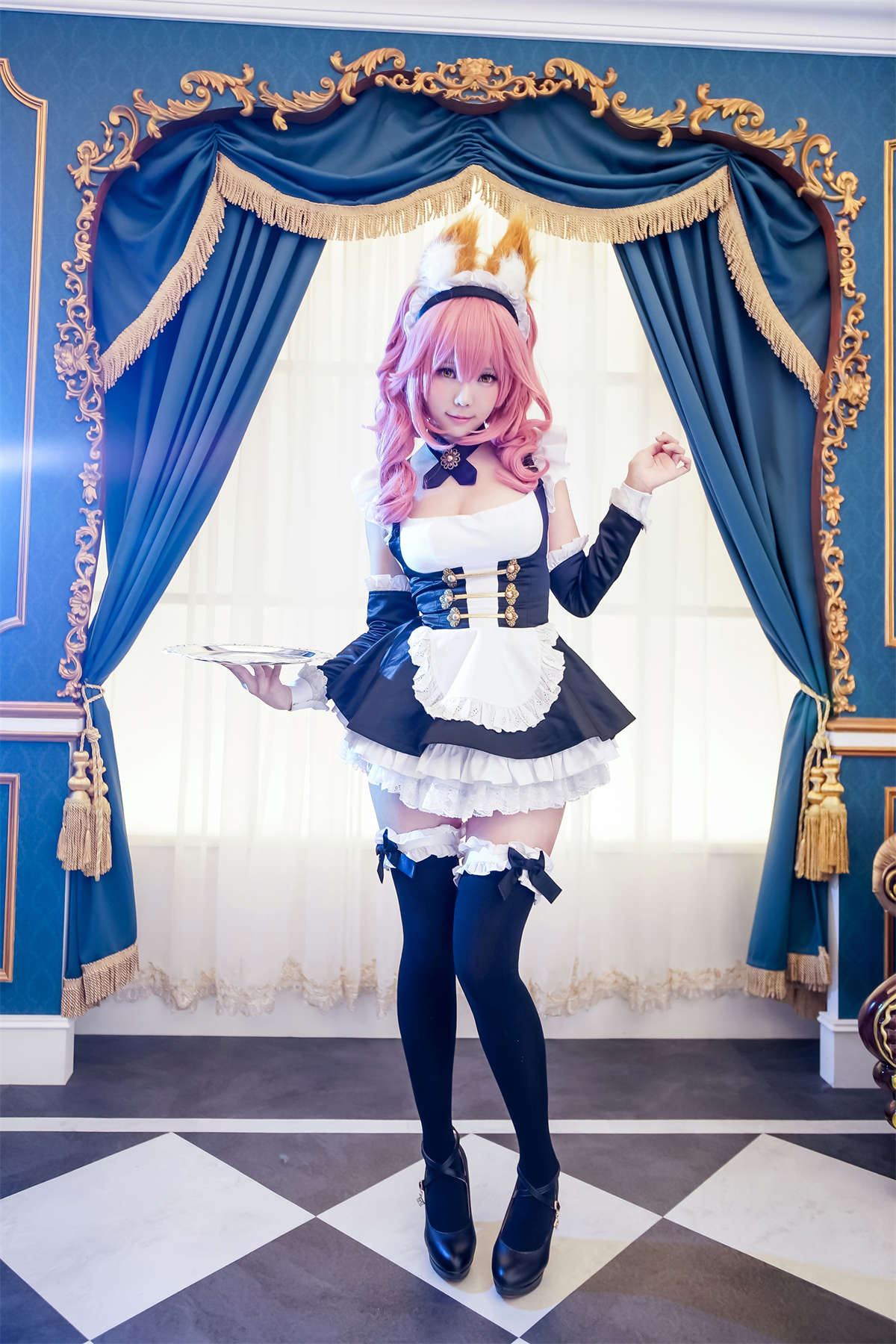 Ely_eee(ElyEE子) 玉藻前女仆-日更街拍
