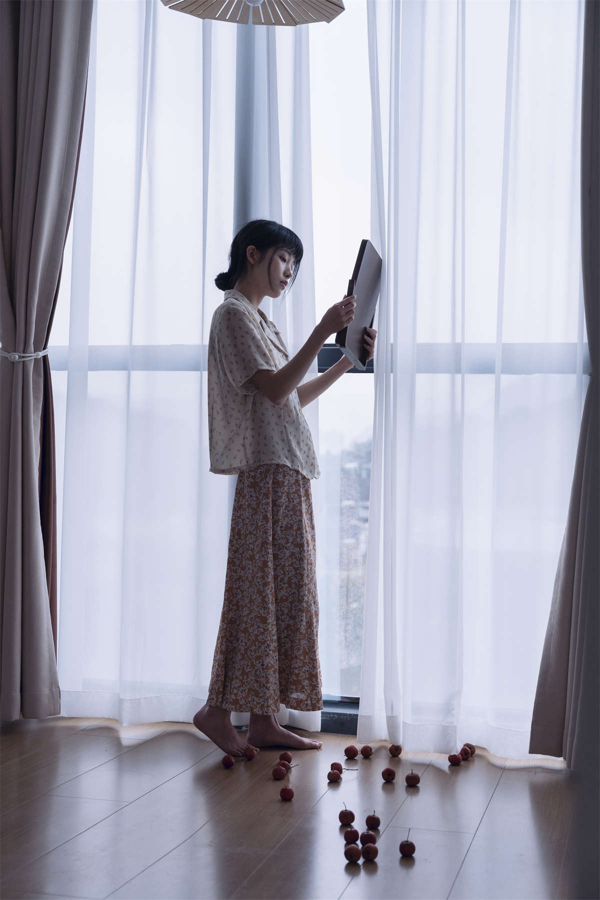 YITUYU艺图语 2025.03.10 归乡 小松麻奈-日更街拍