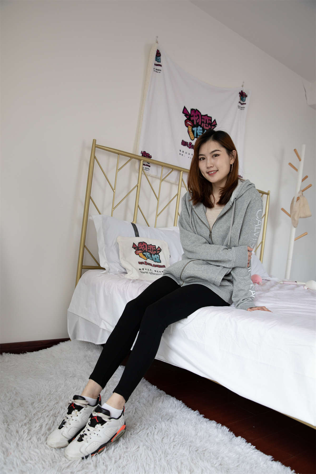 物恋传媒 NO.917 橘子-风里的歌-日更街拍