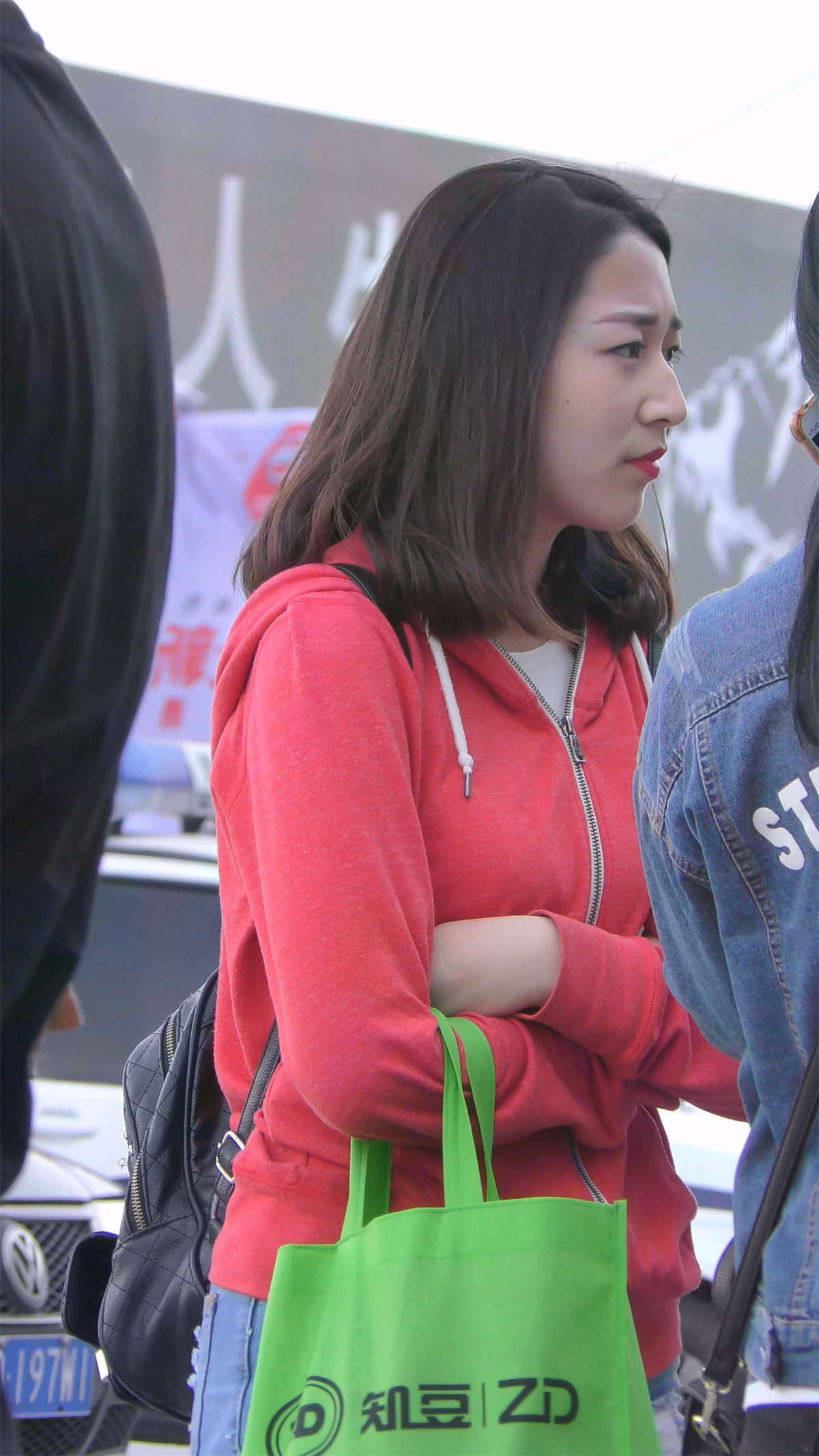 图片[2]-极品小清新甜美漂亮热裤小姐姐-日更街拍