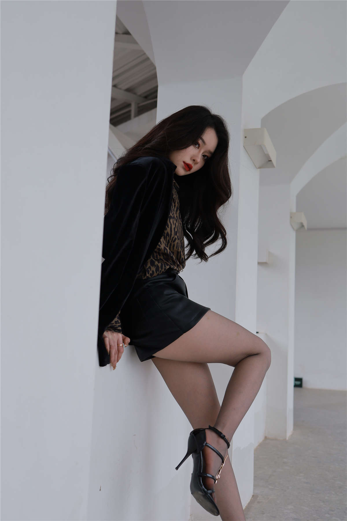 图片[2]-Sia不吃鱼 狂野风-日更街拍