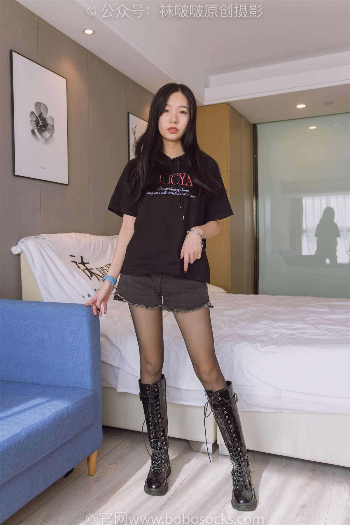 袜啵啵 No.203 三双靴子（黑色马丁靴、黑色骑士靴、白色高跟靴）、黑丝（脚尖微加固款）、网袜 花絮版-日更街拍