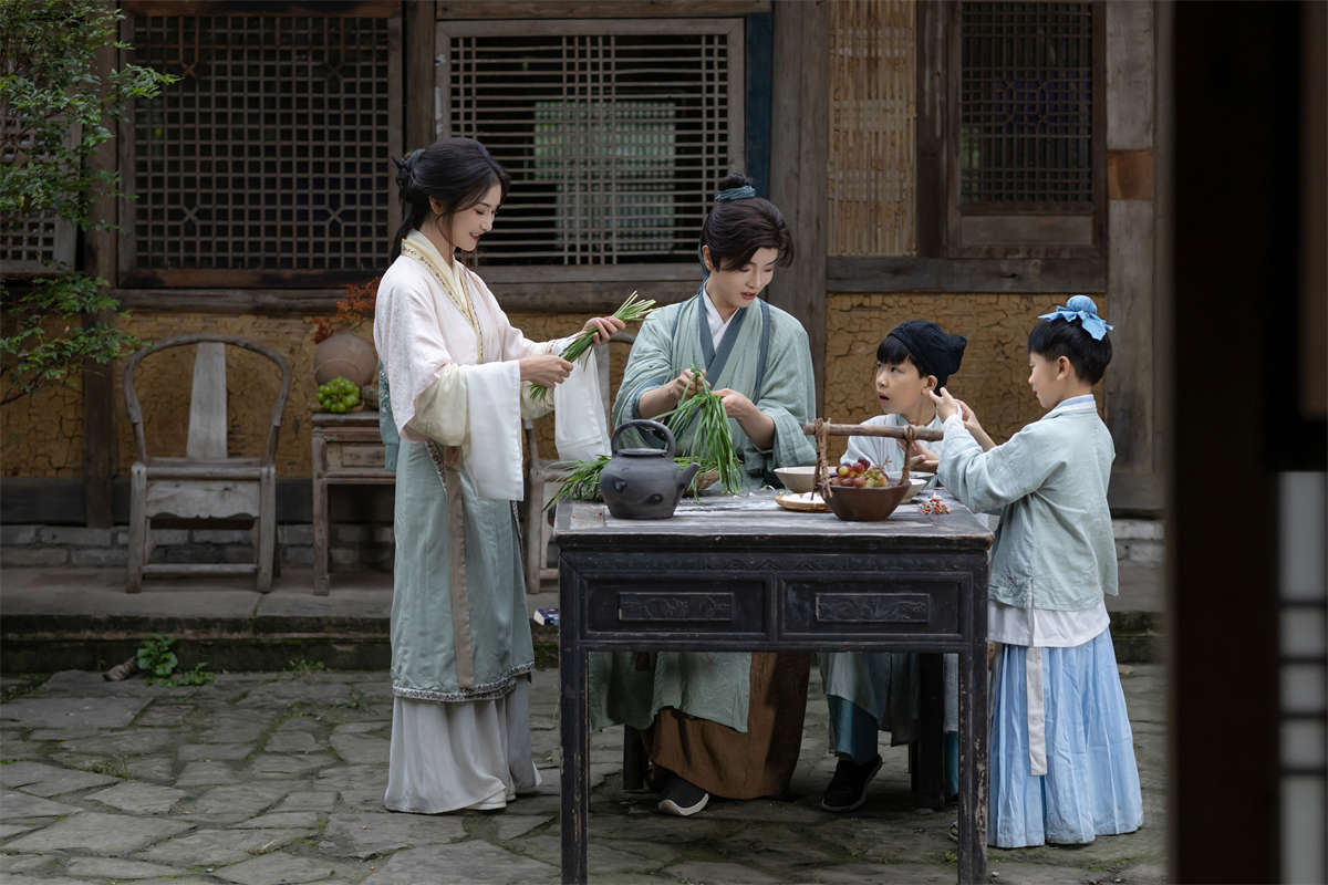 图片[2]-YITUYU艺图语 2025.03.16 元宵 杰桑-日更街拍