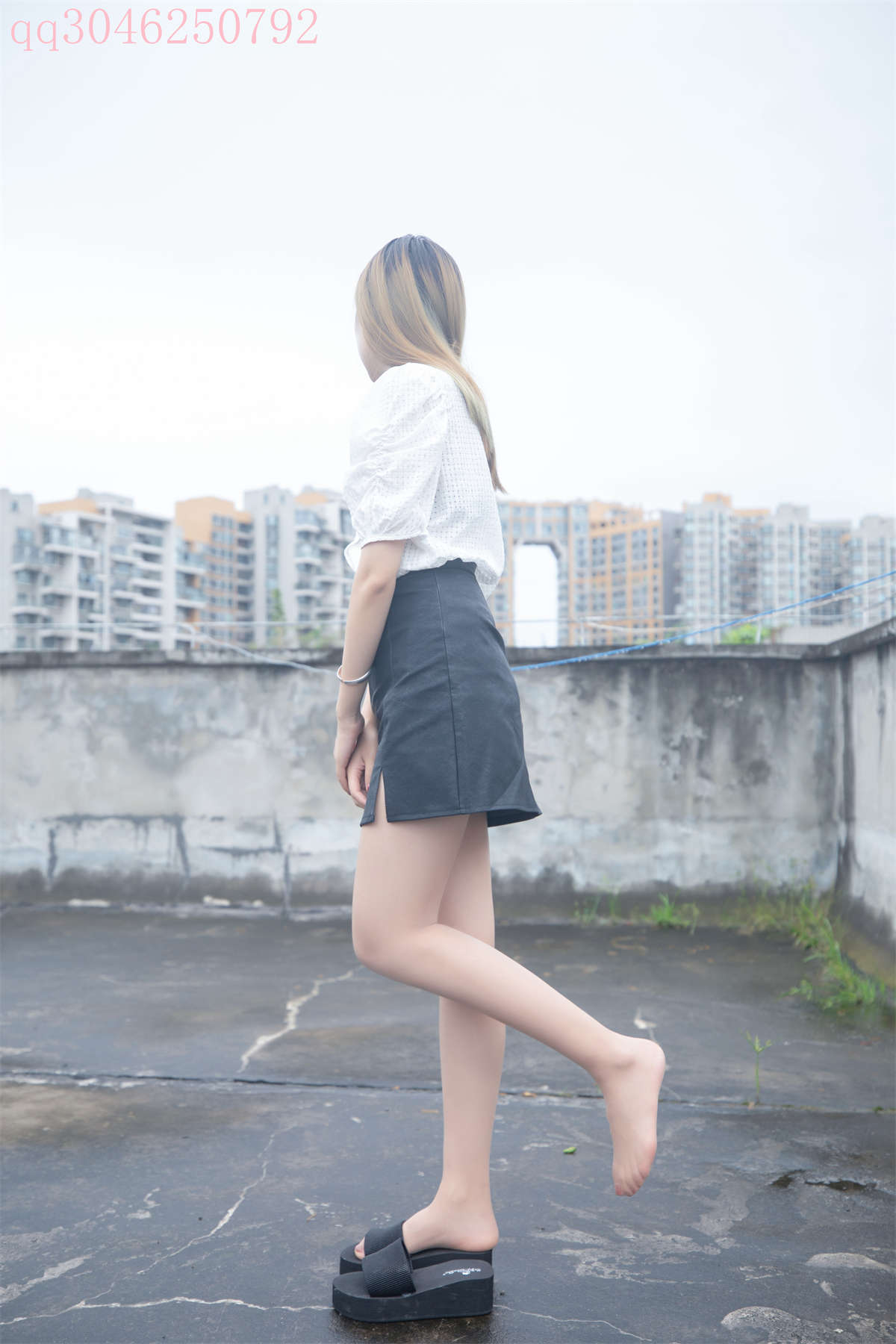 图片[2]-MSLASS梦丝女神 2021.09.28 天台肉丝 王晓瑞-日更街拍